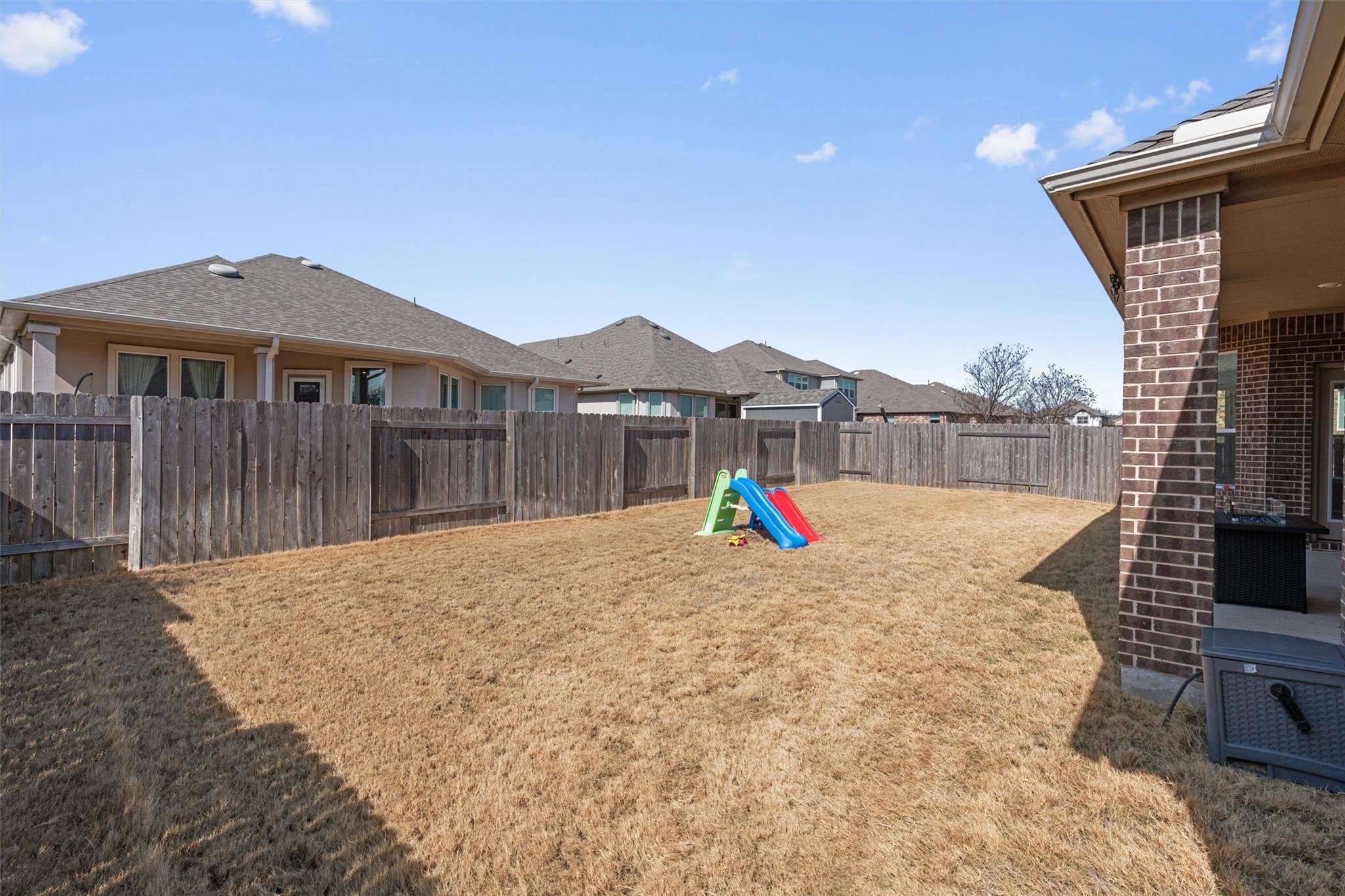 1029 Plano LN