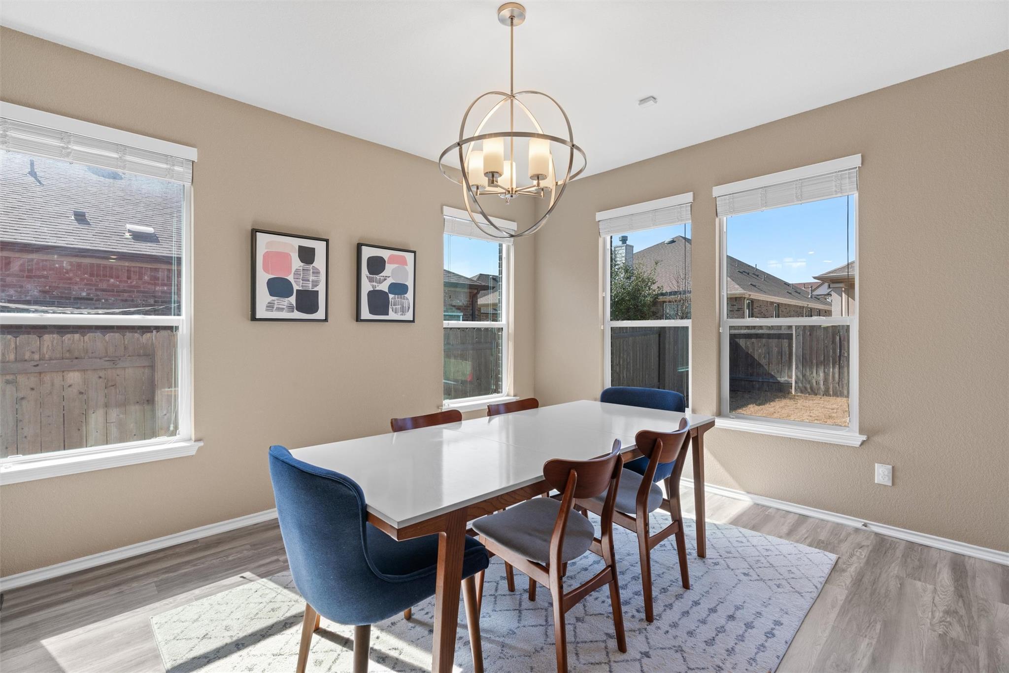 1029 Plano LN