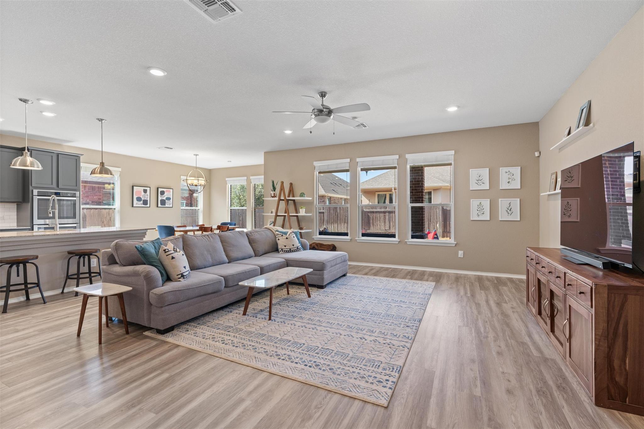 1029 Plano LN