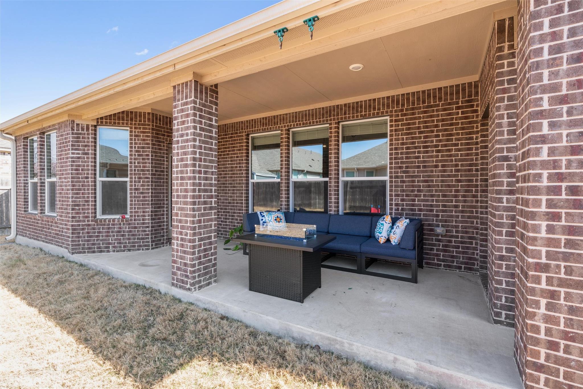 1029 Plano LN