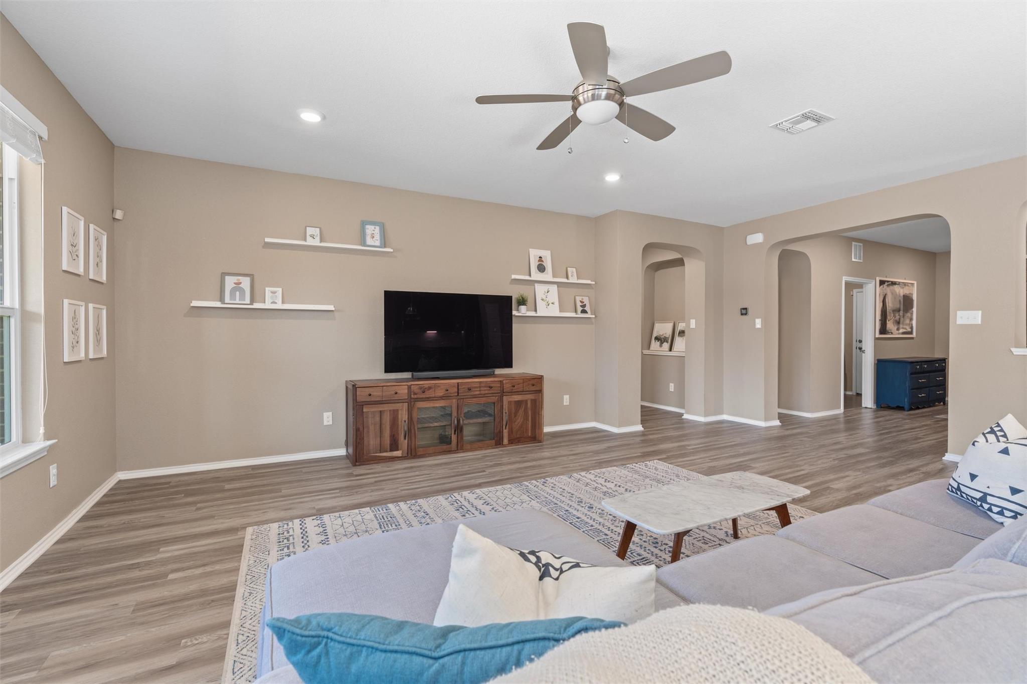 1029 Plano LN