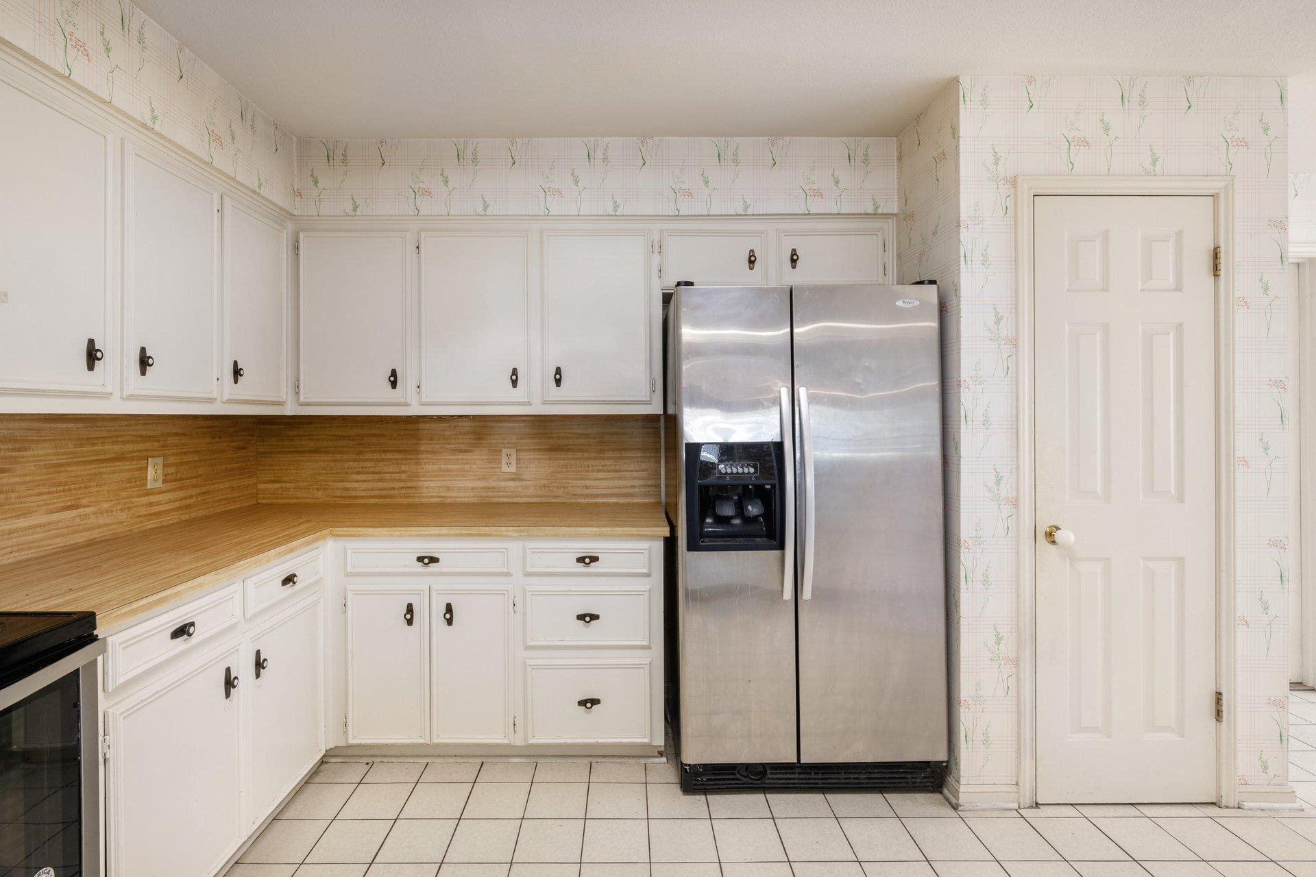 11133 Pinehurst #B DR # B