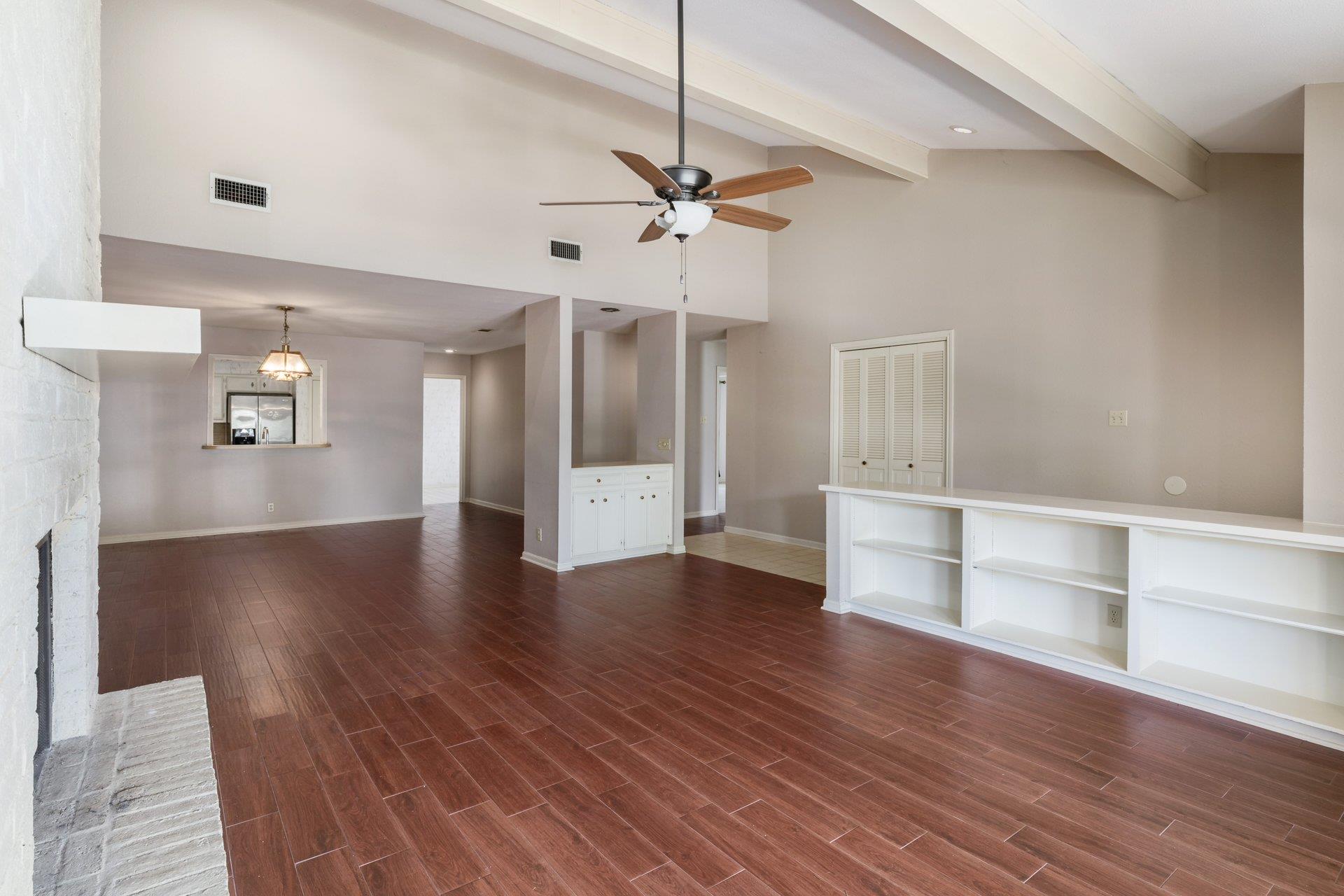 11133 Pinehurst #B DR # B