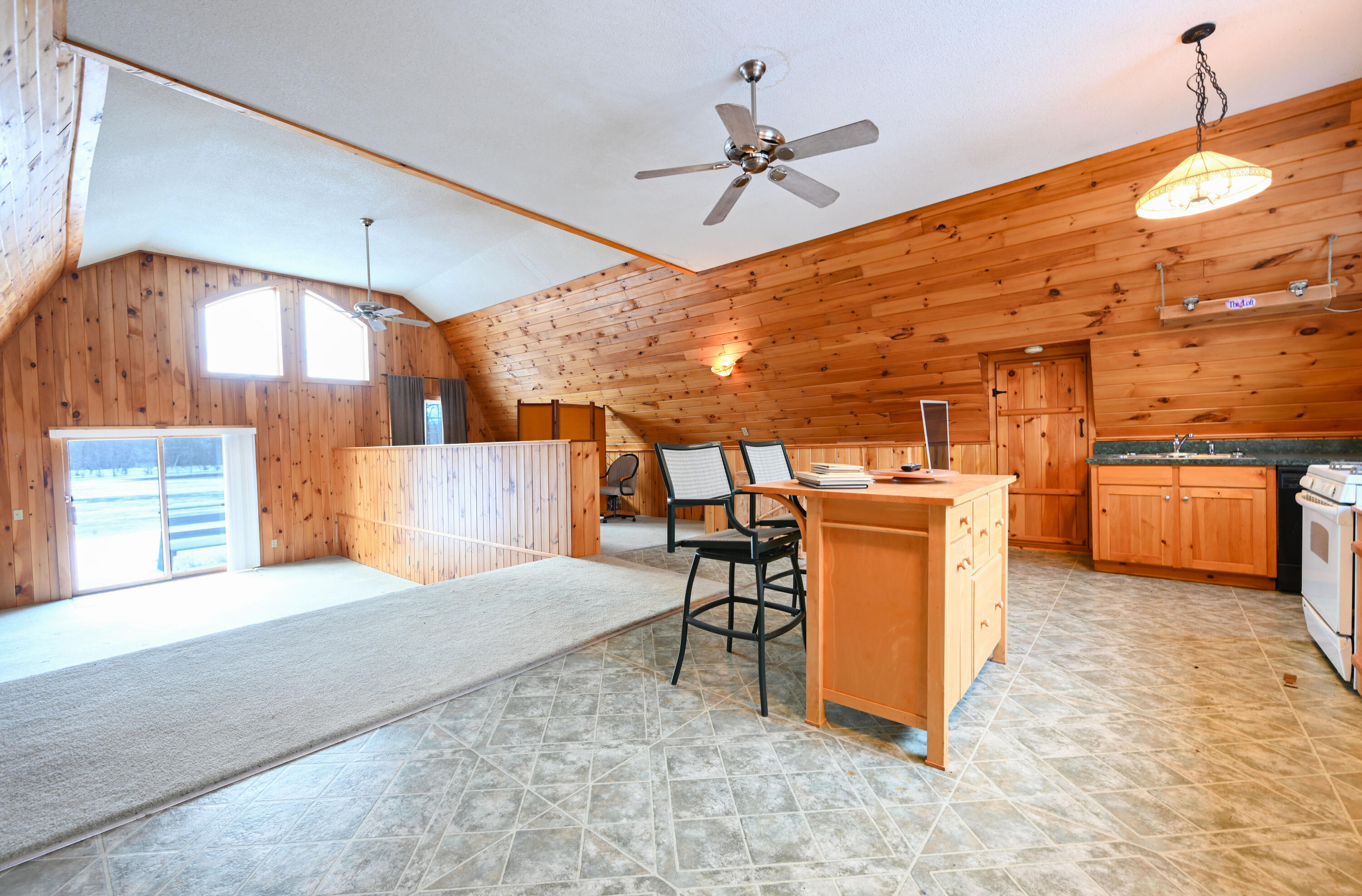 1096 Main Road