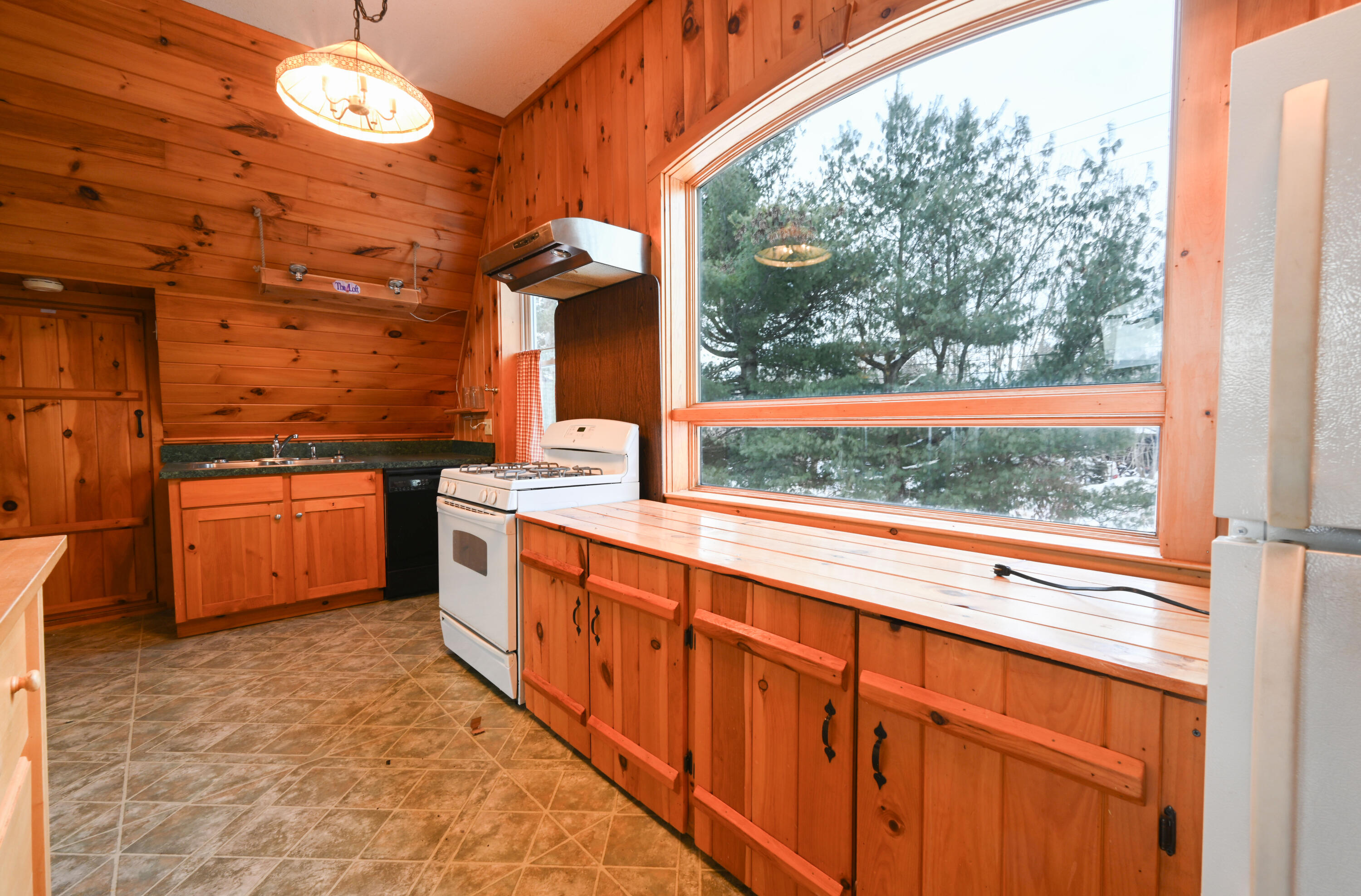 1096 Main Road