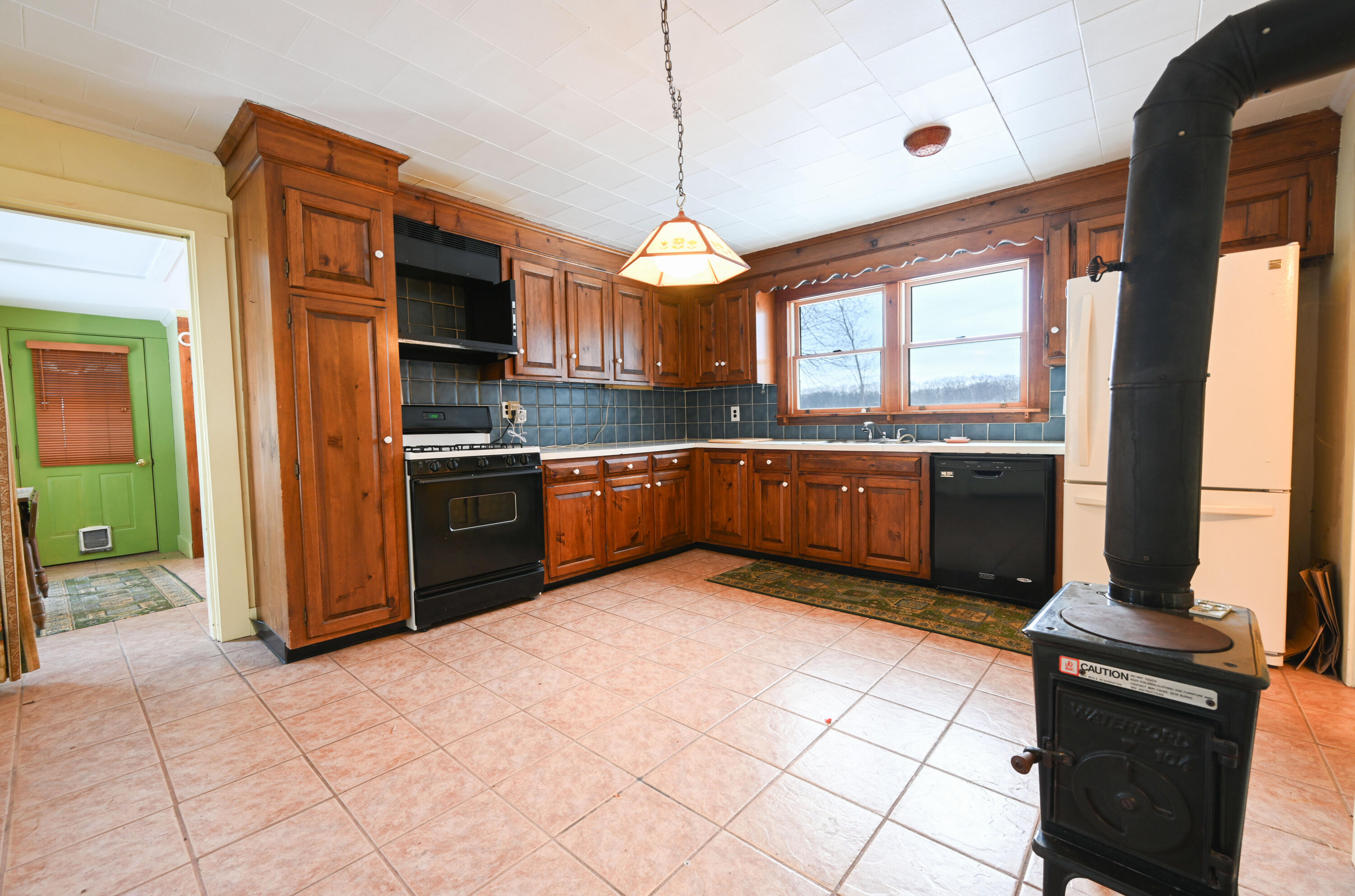 1096 Main Road