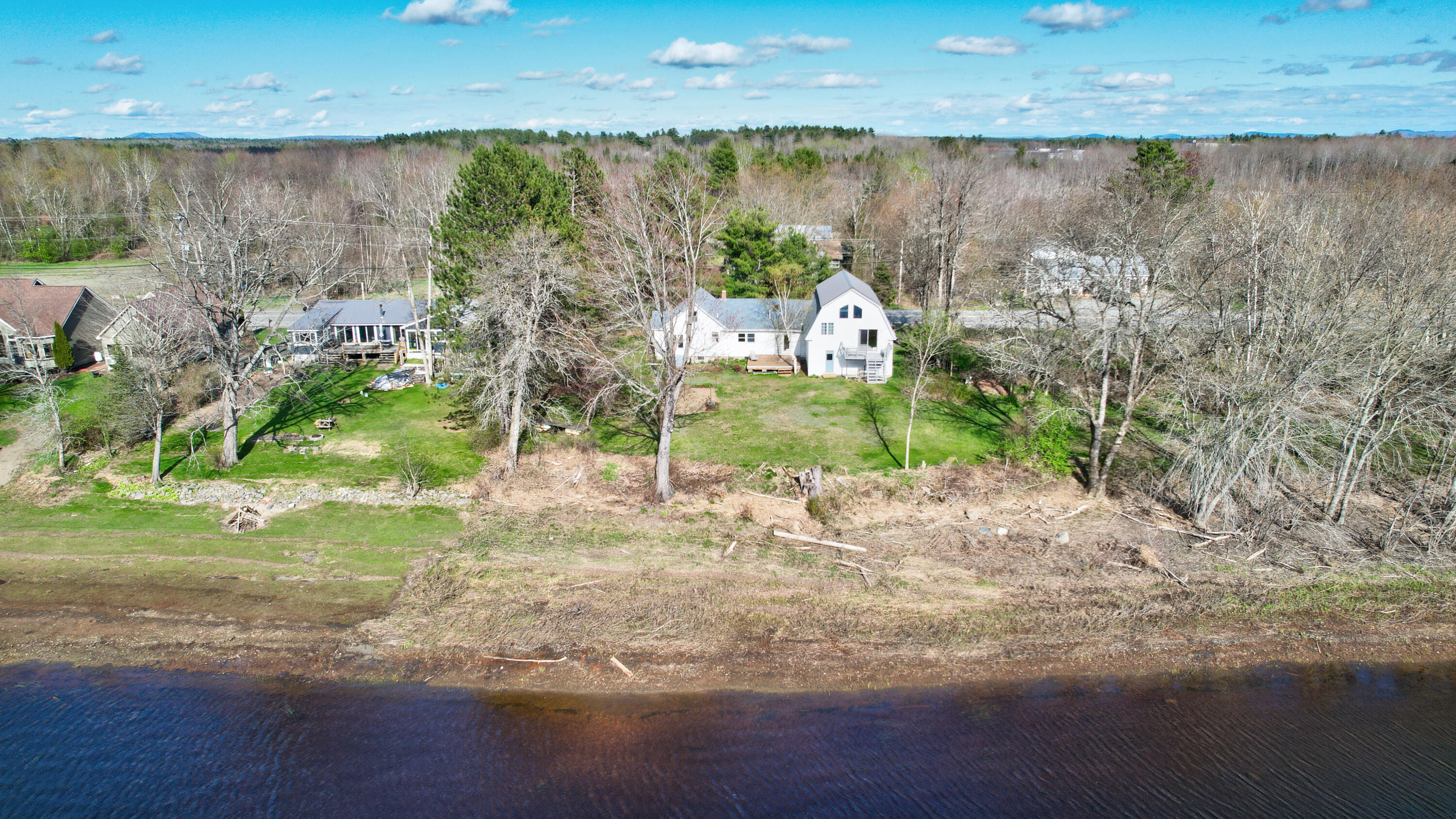 1096 Main Road