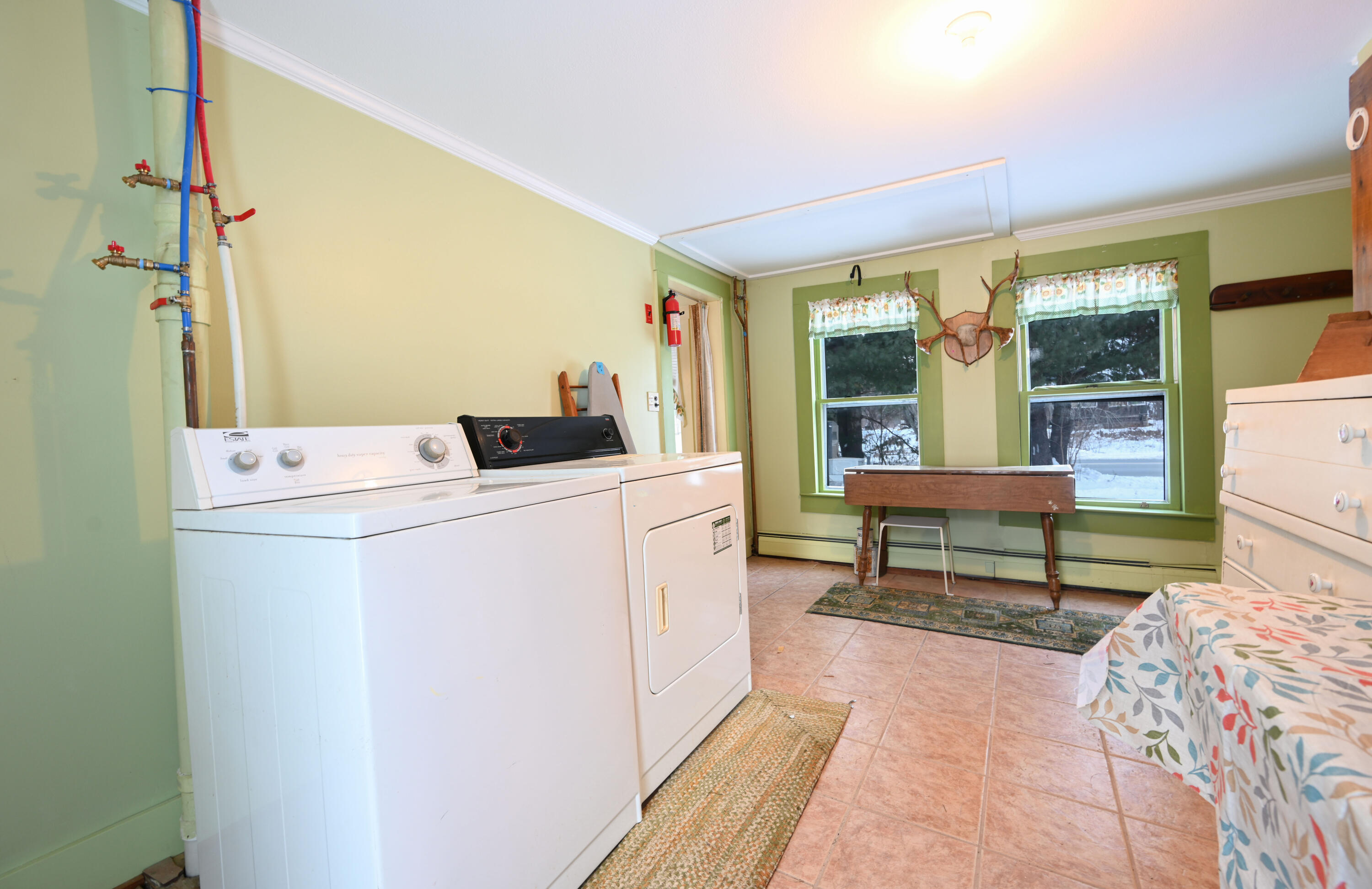 1096 Main Road