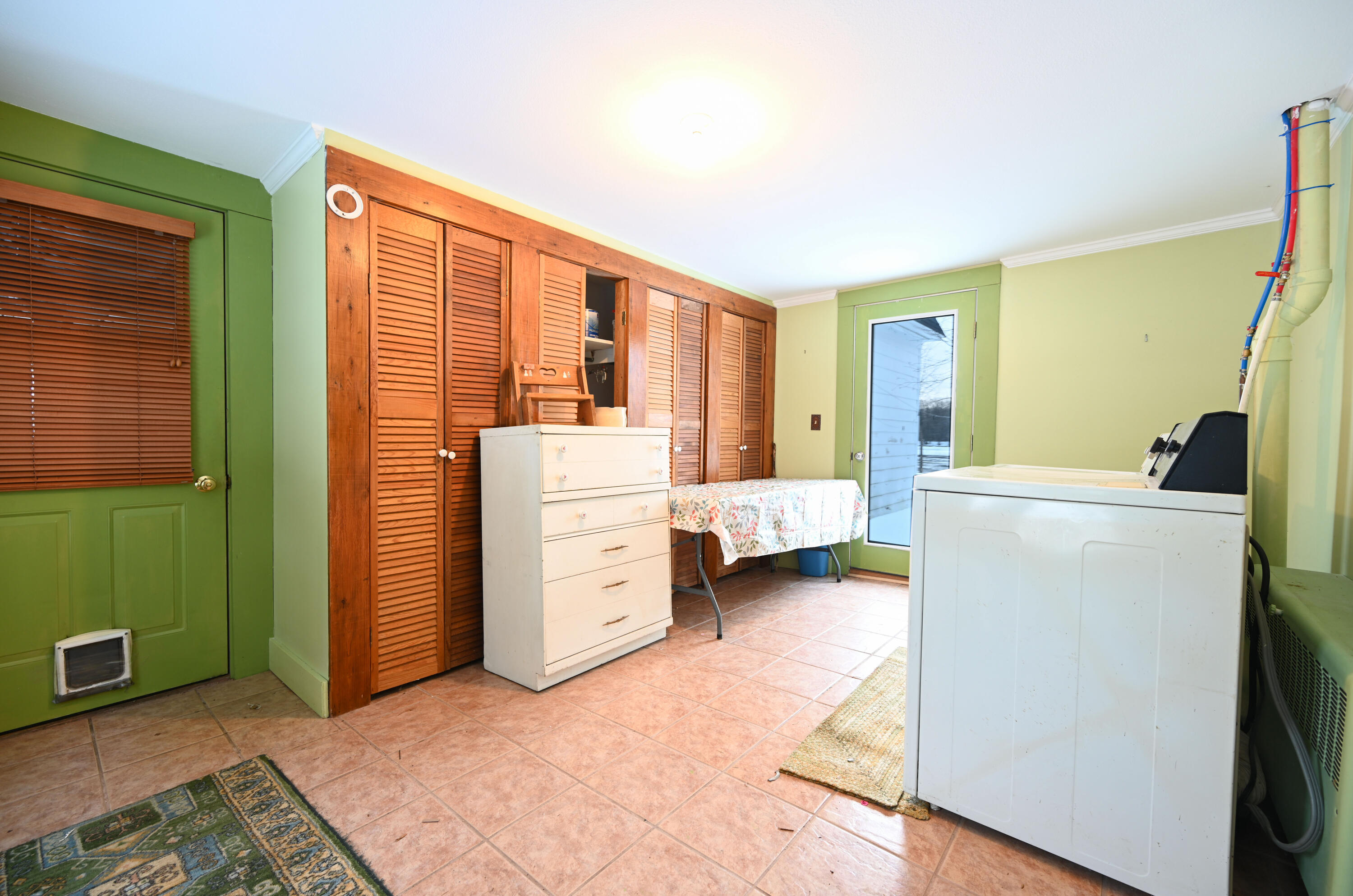 1096 Main Road