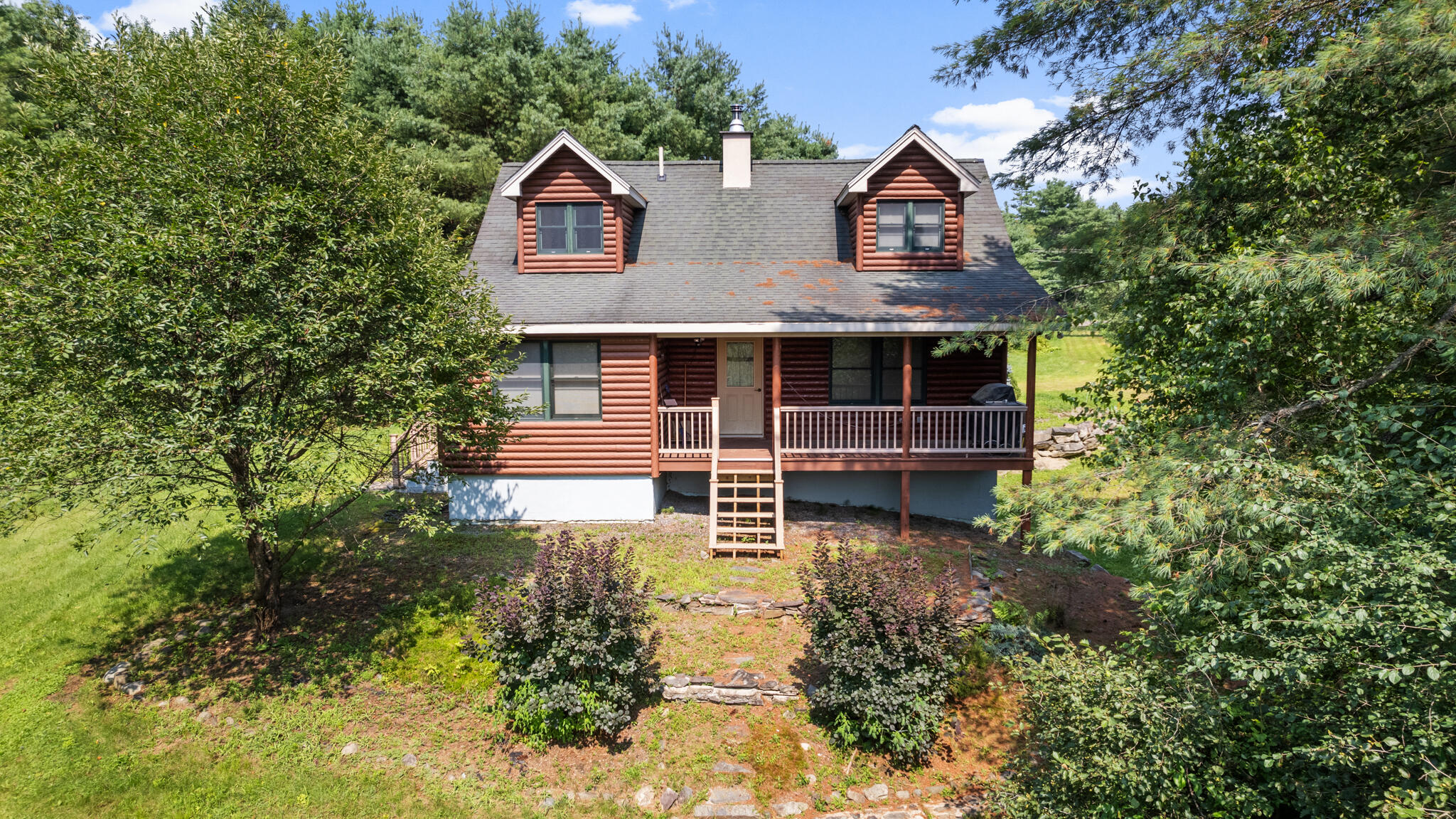 688 Main Street