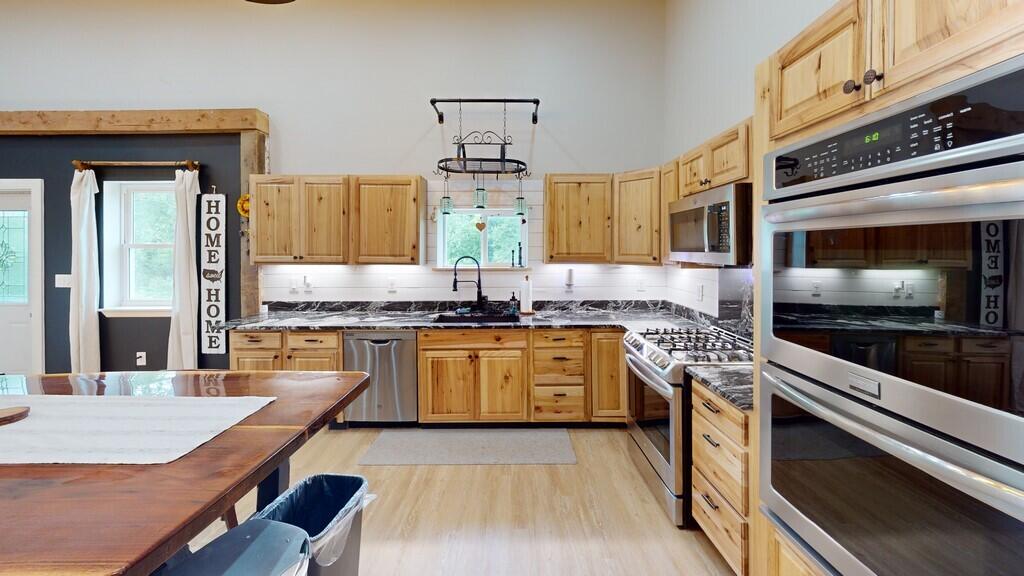 228 Hinckley Hill Road