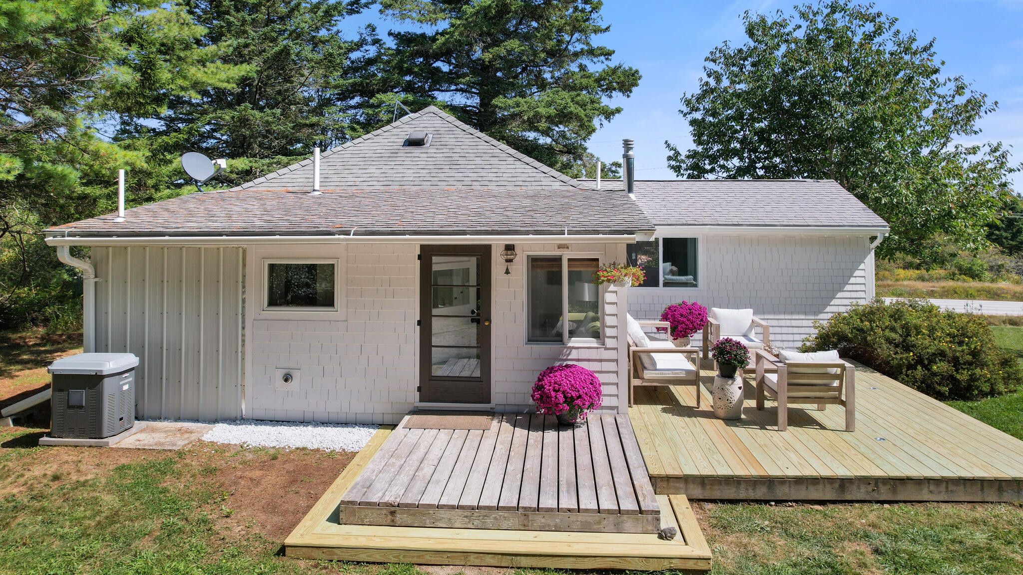211 Newman Street