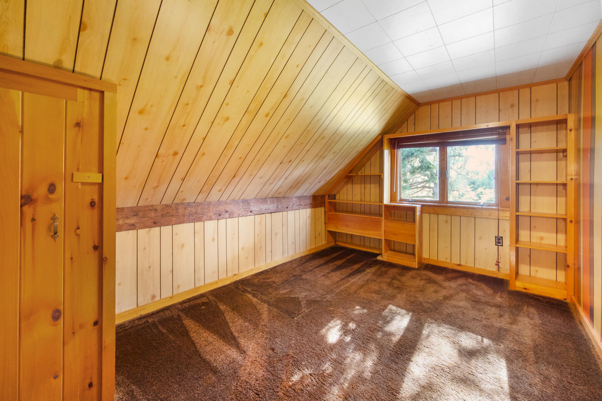 1381 Main Road