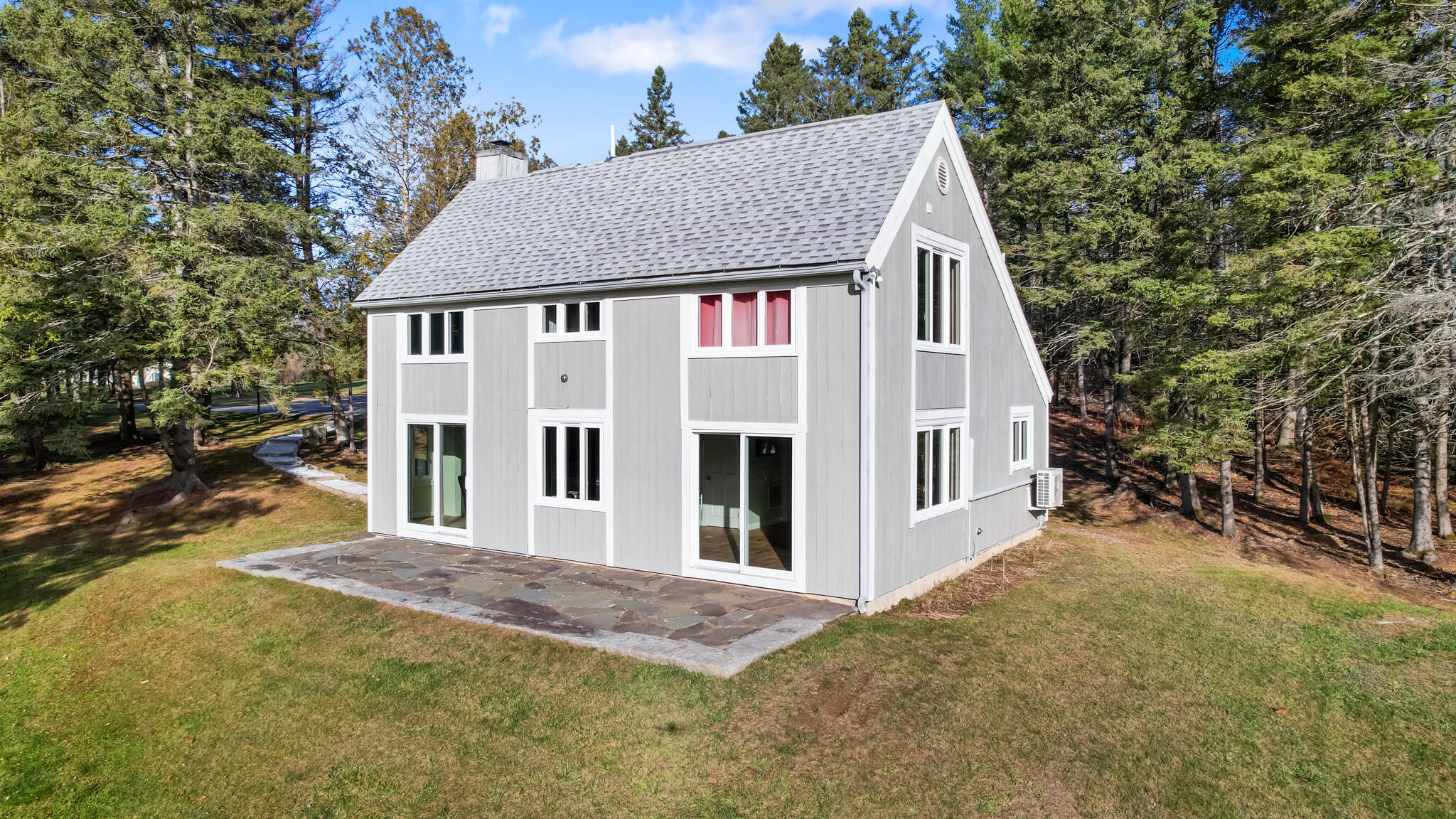 2061 Skyway Valley
