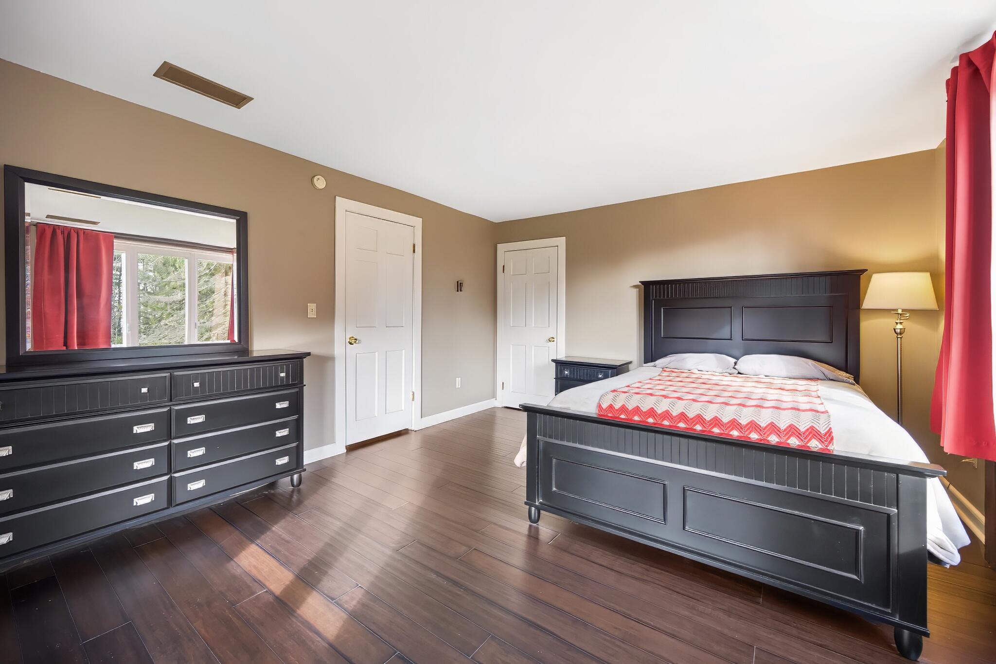 2061 Skyway Valley