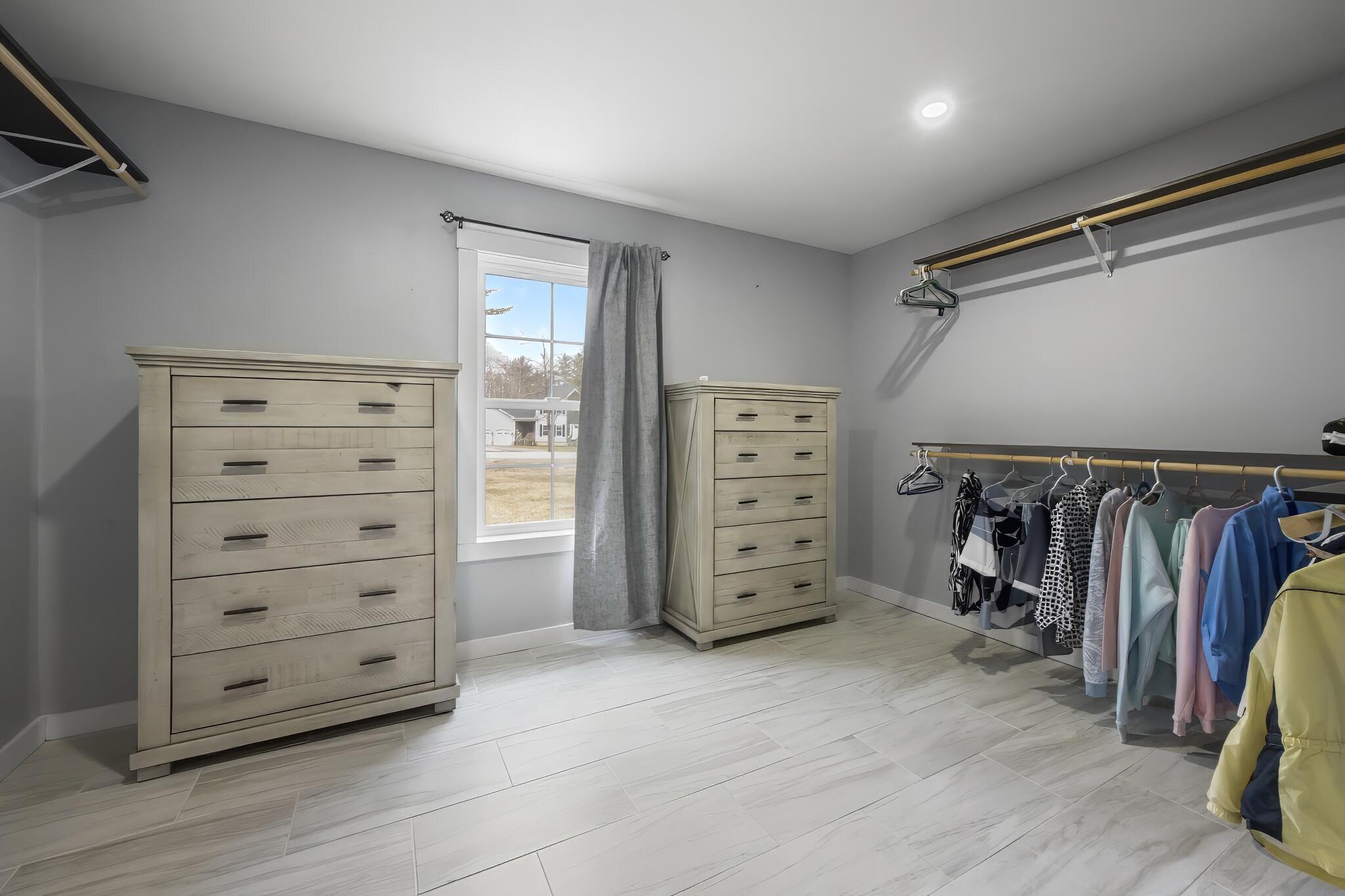 10 Graystone Drive