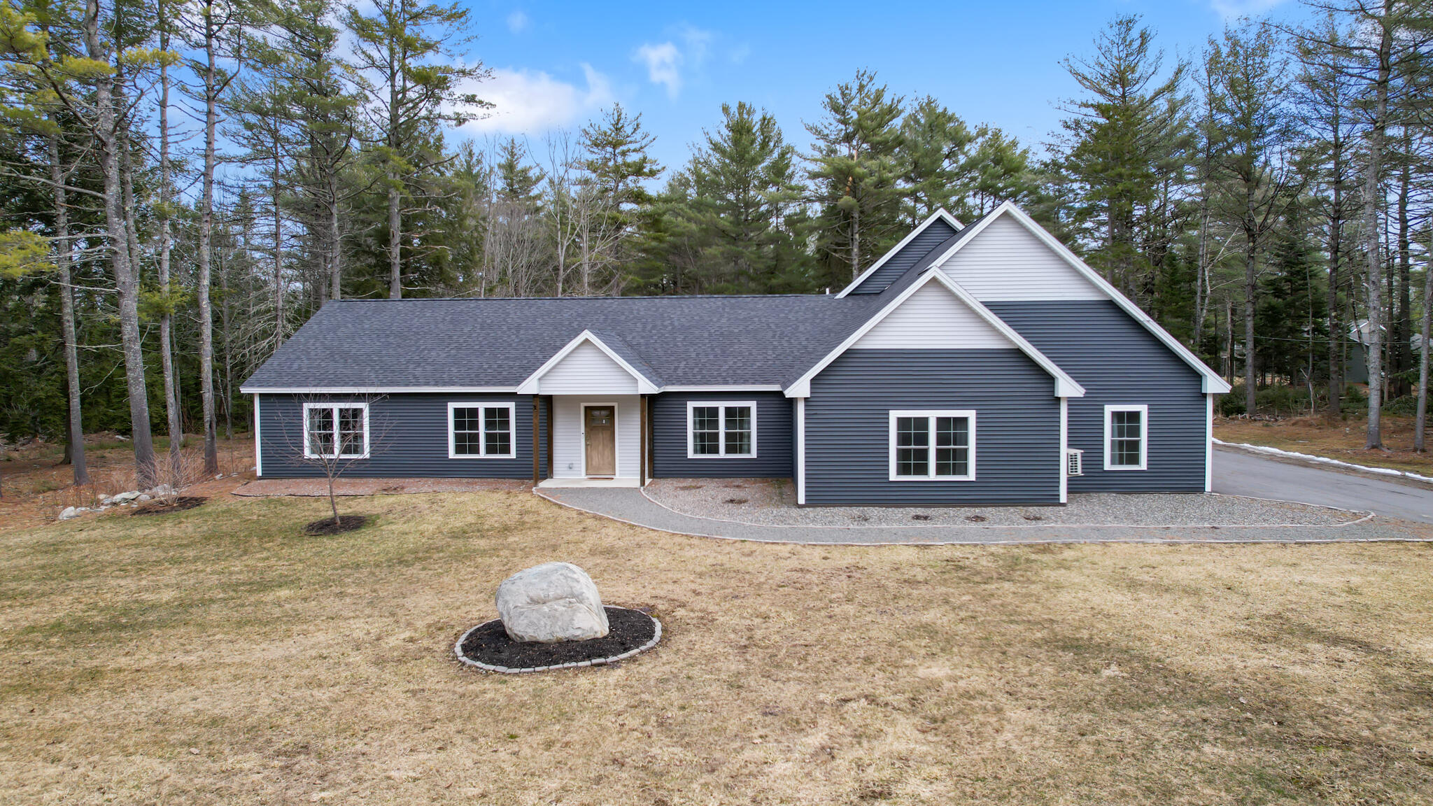 10 Graystone Drive