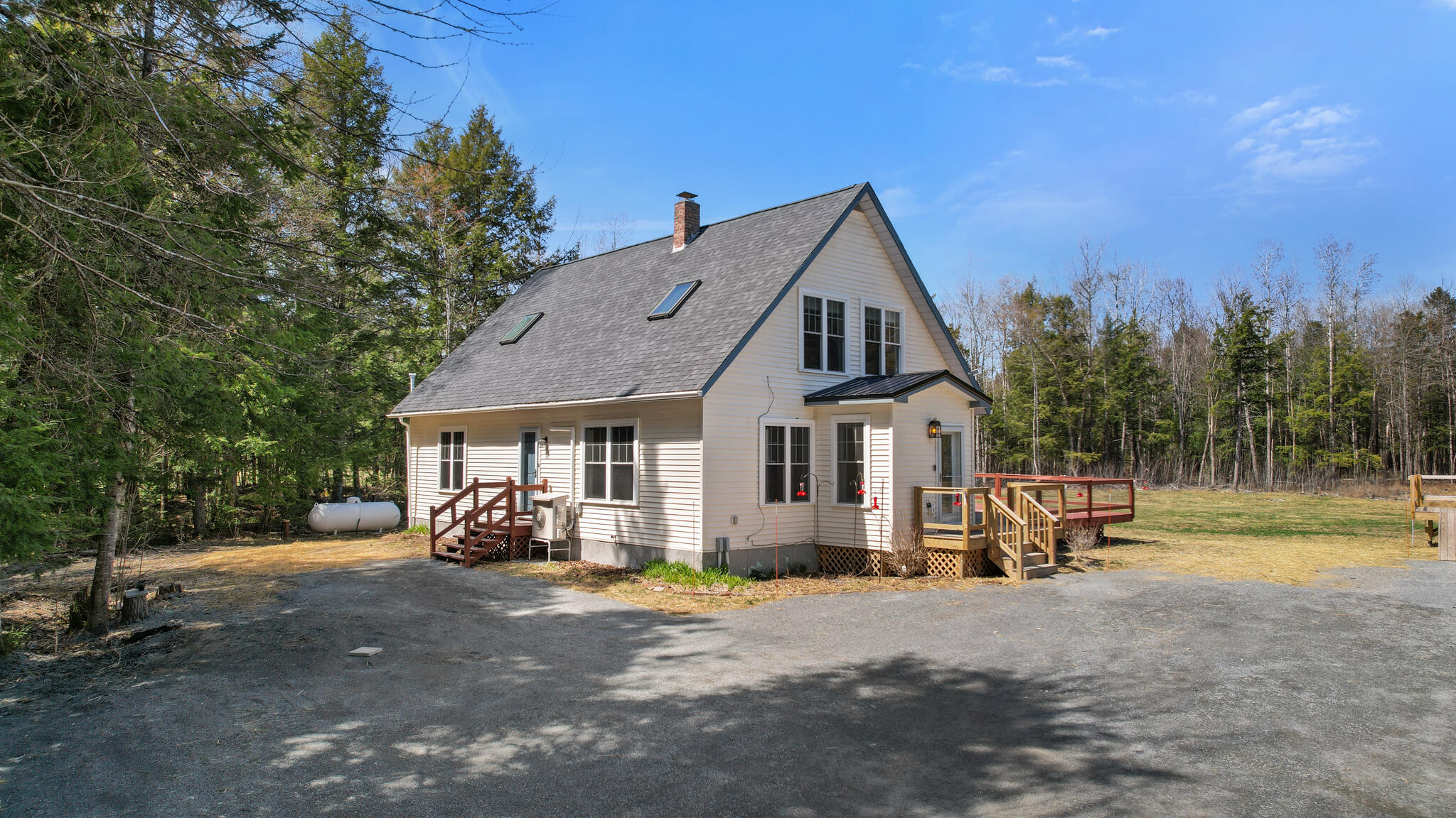 573 Exeter Road