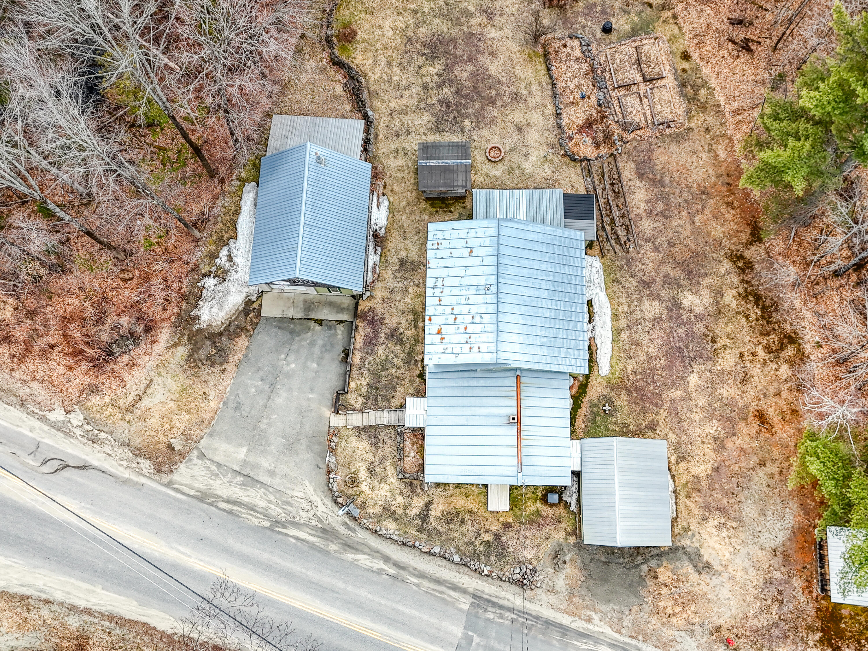 4 Tufts Pond Road
