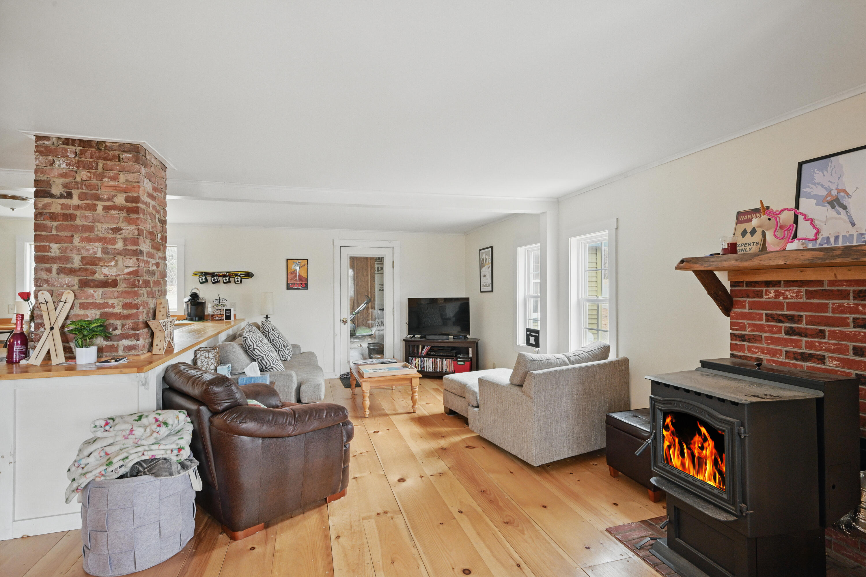 4 Tufts Pond Road