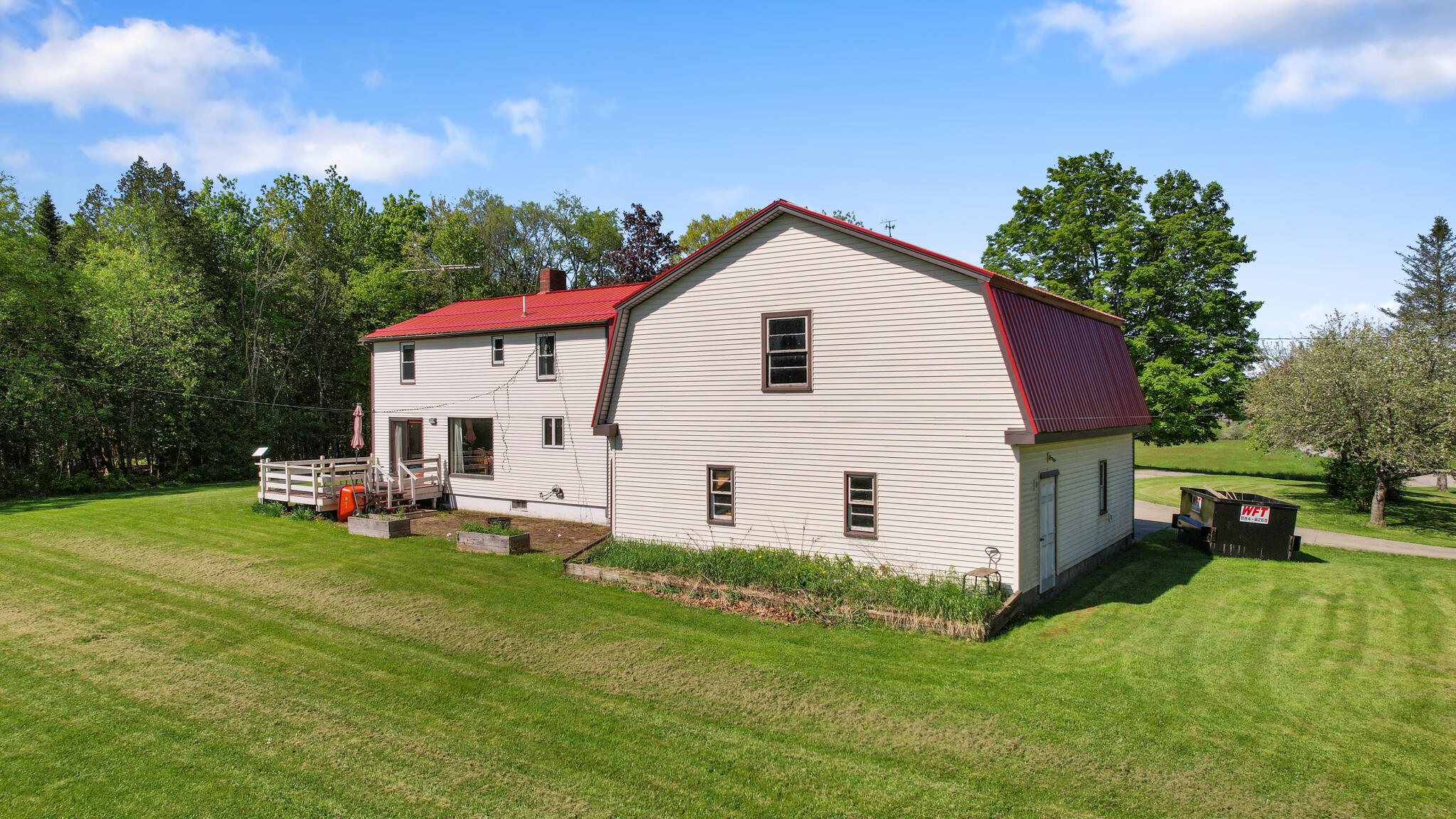 87 Southard Avenue