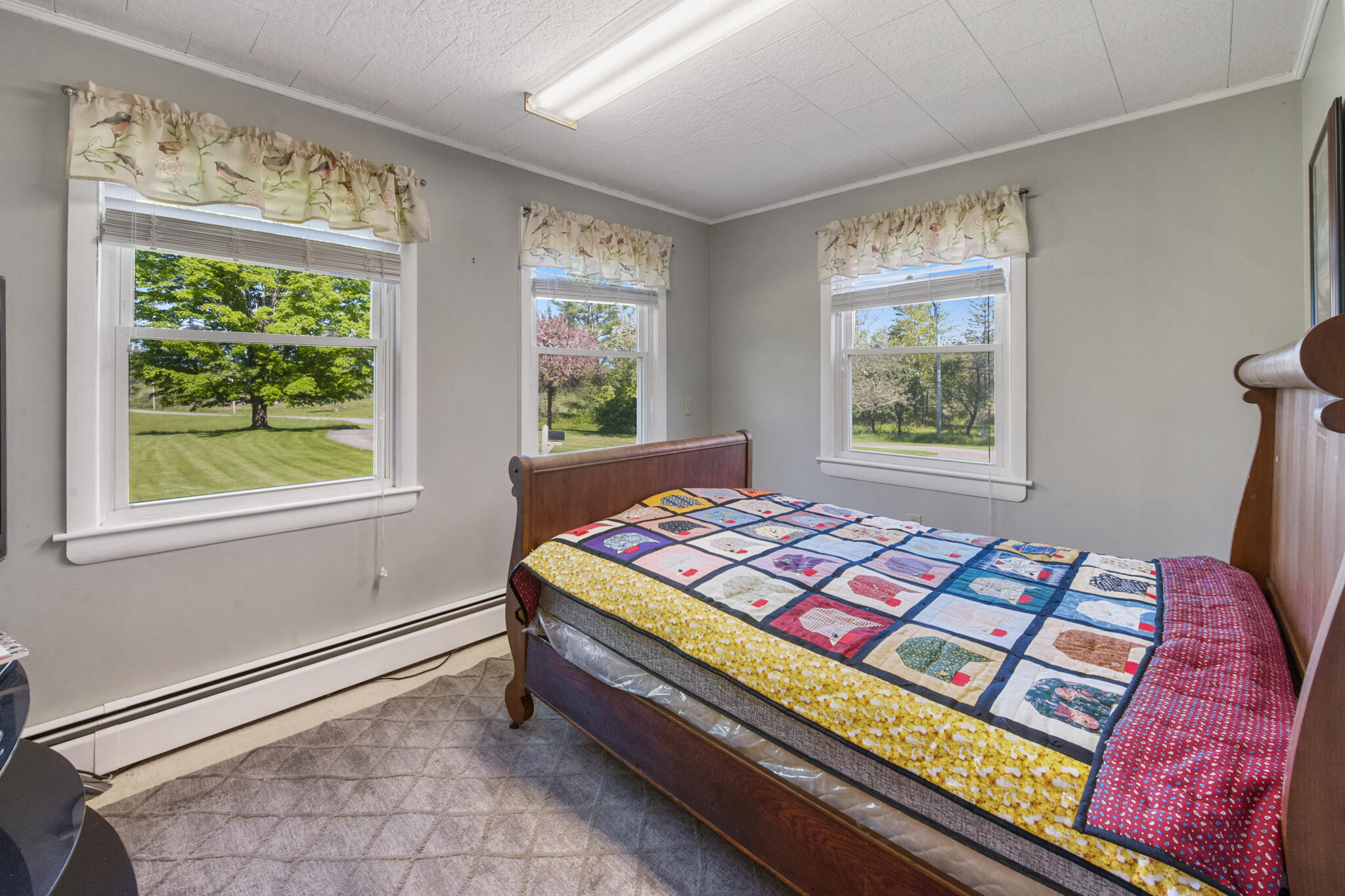 87 Southard Avenue