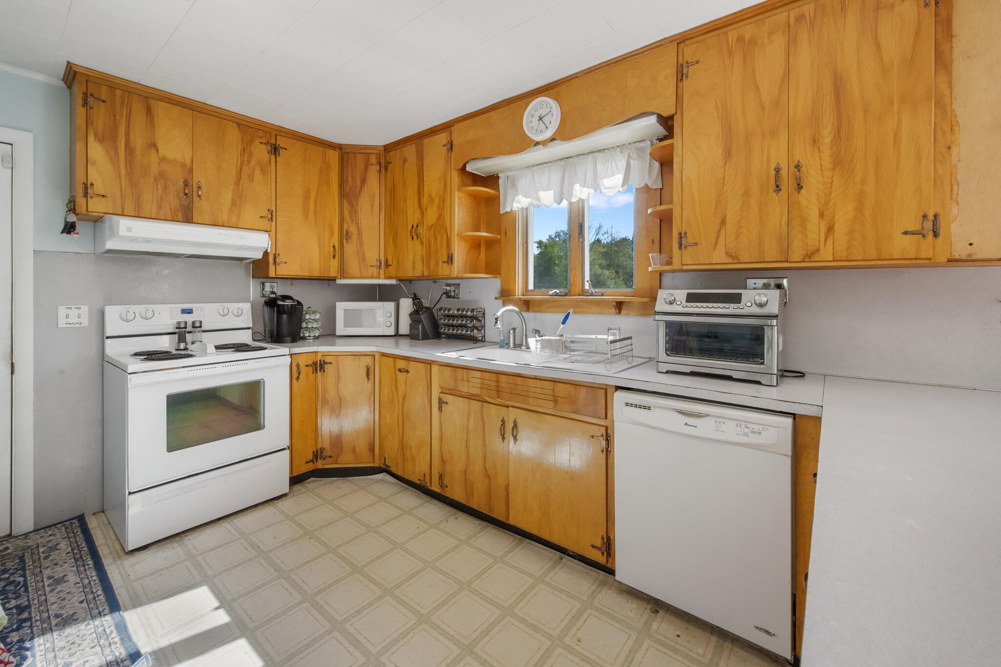 87 Southard Avenue