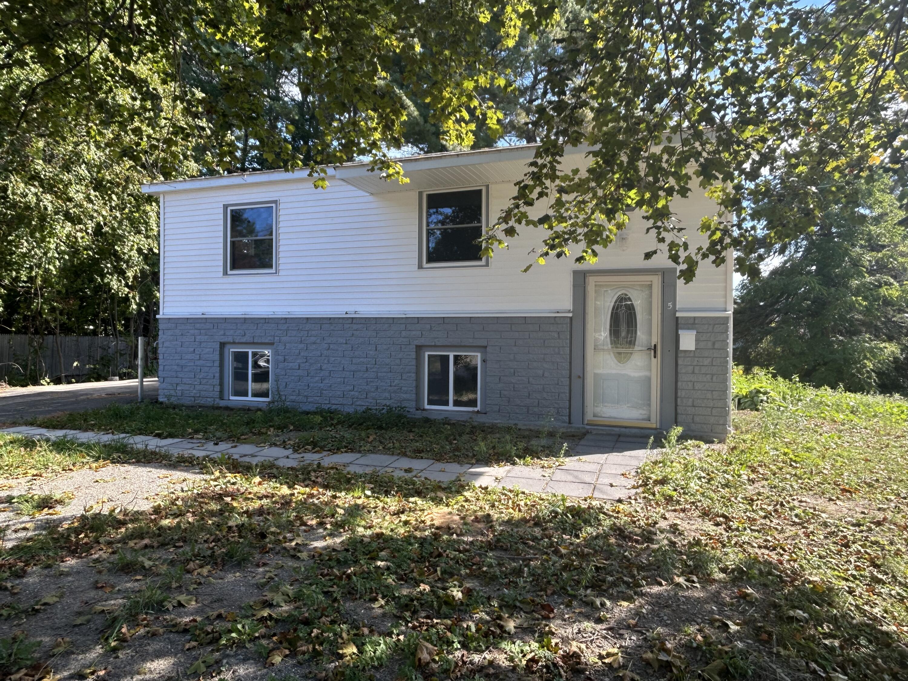 5 Pinewood Street