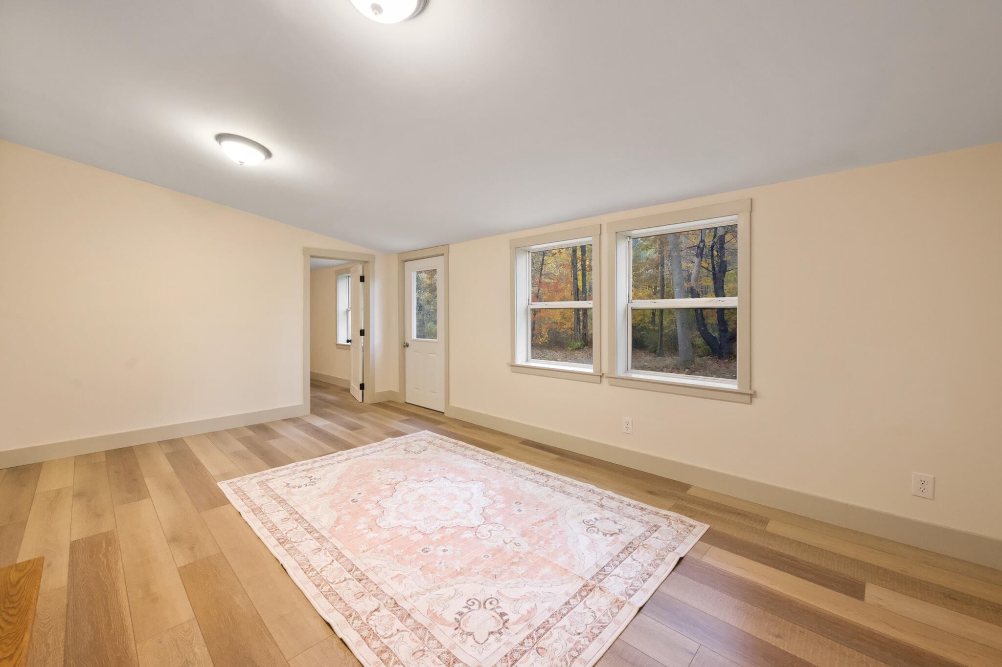 531 W Etna Road