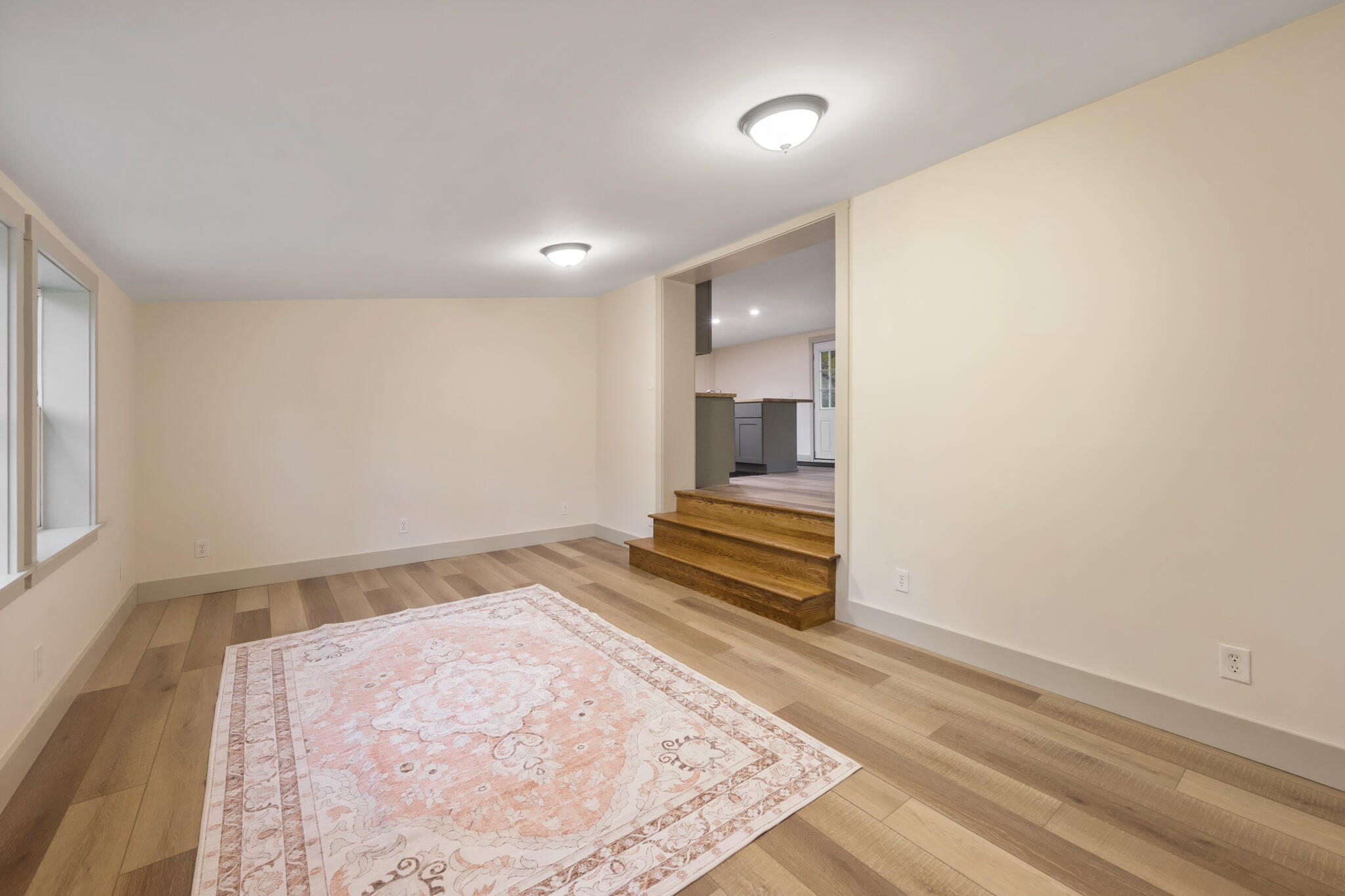 531 W Etna Road