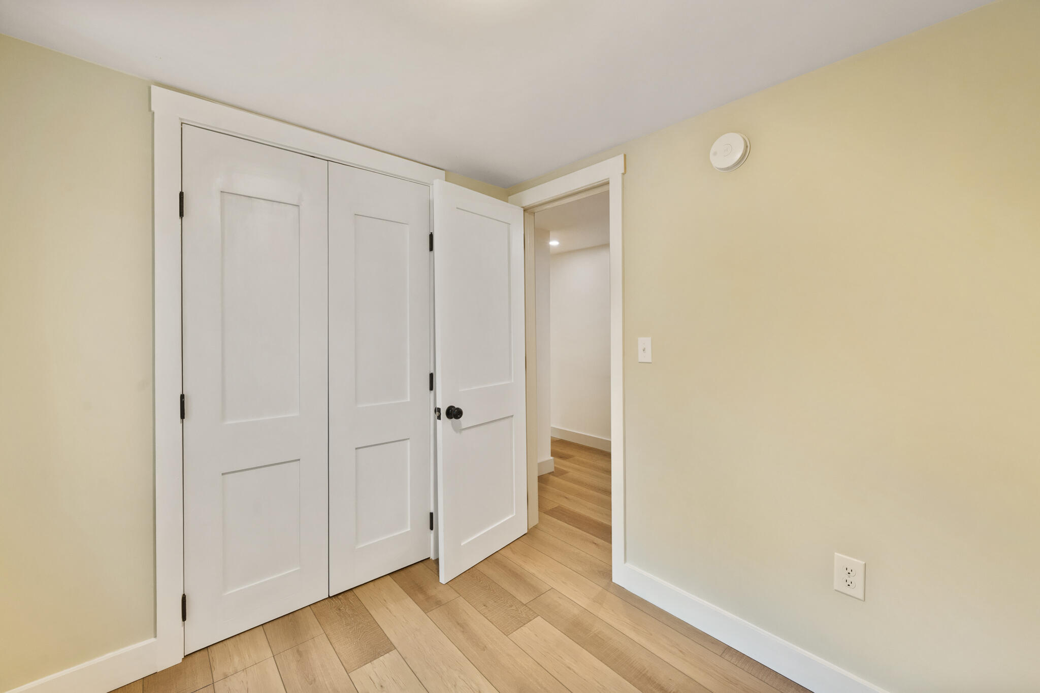 531 W Etna Road