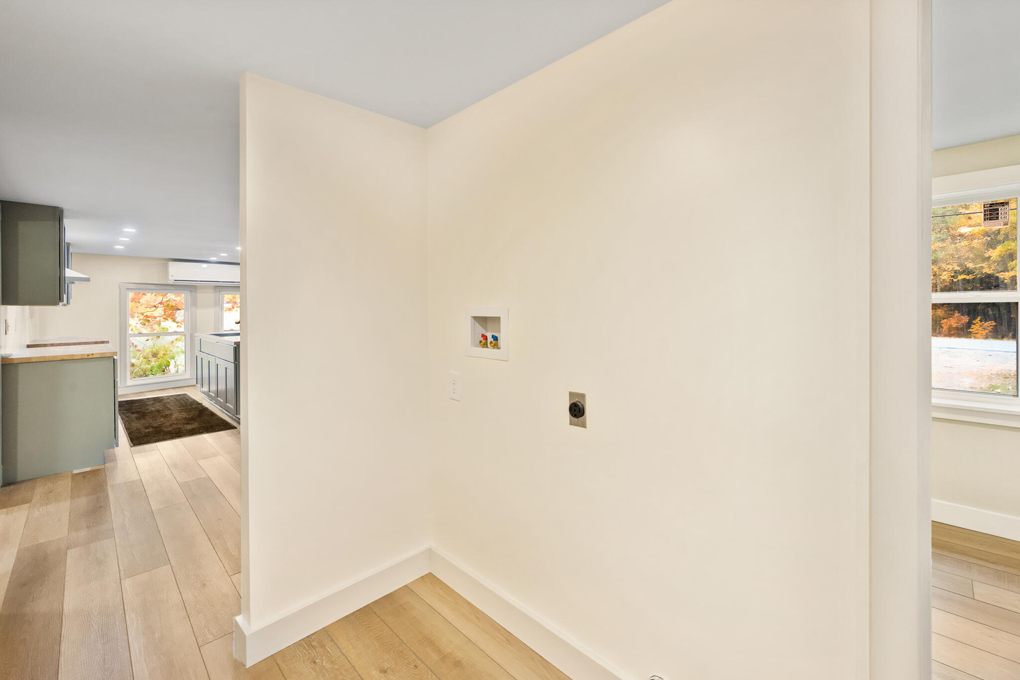 531 W Etna Road