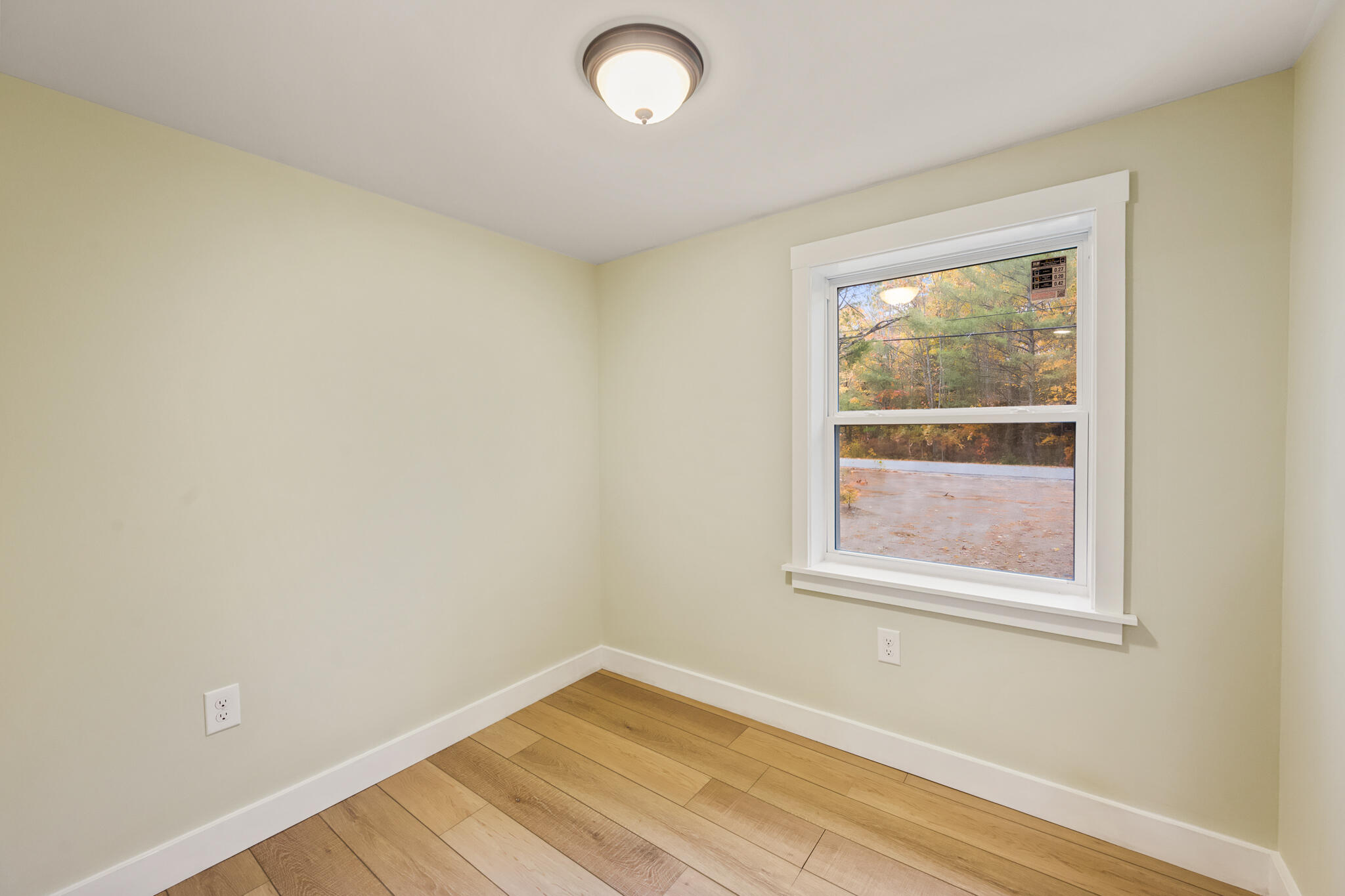 531 W Etna Road