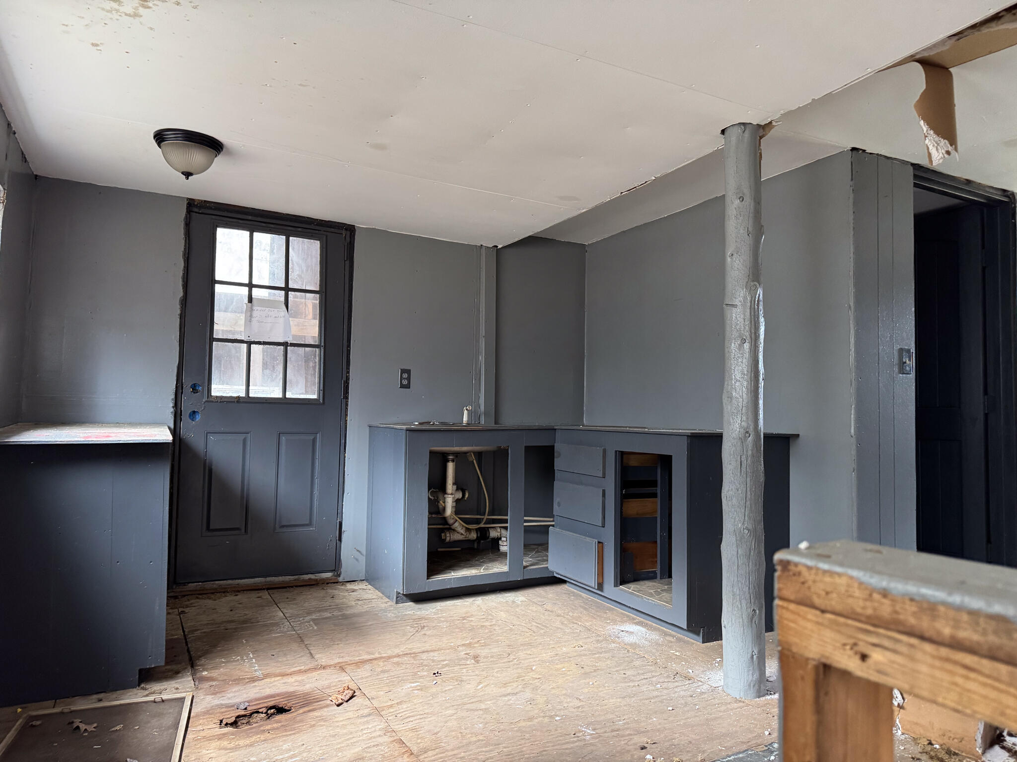 15 Cottrell Road