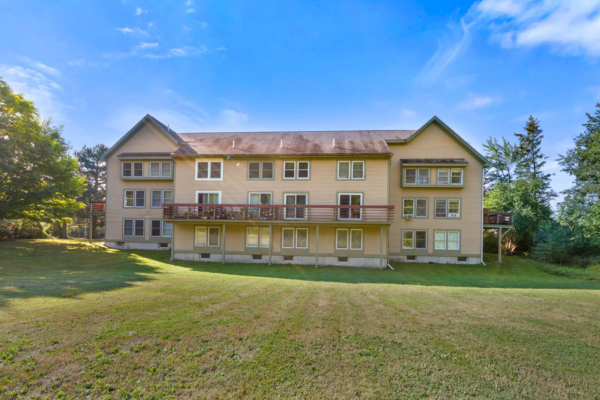 238 Husson Avenue 2B