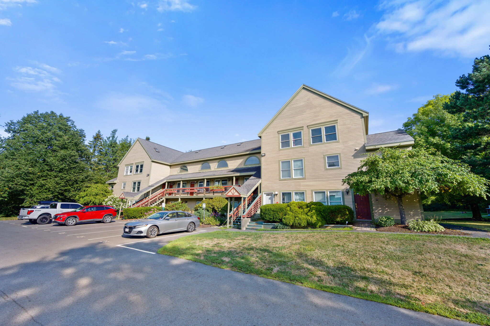 238 Husson Avenue 2B