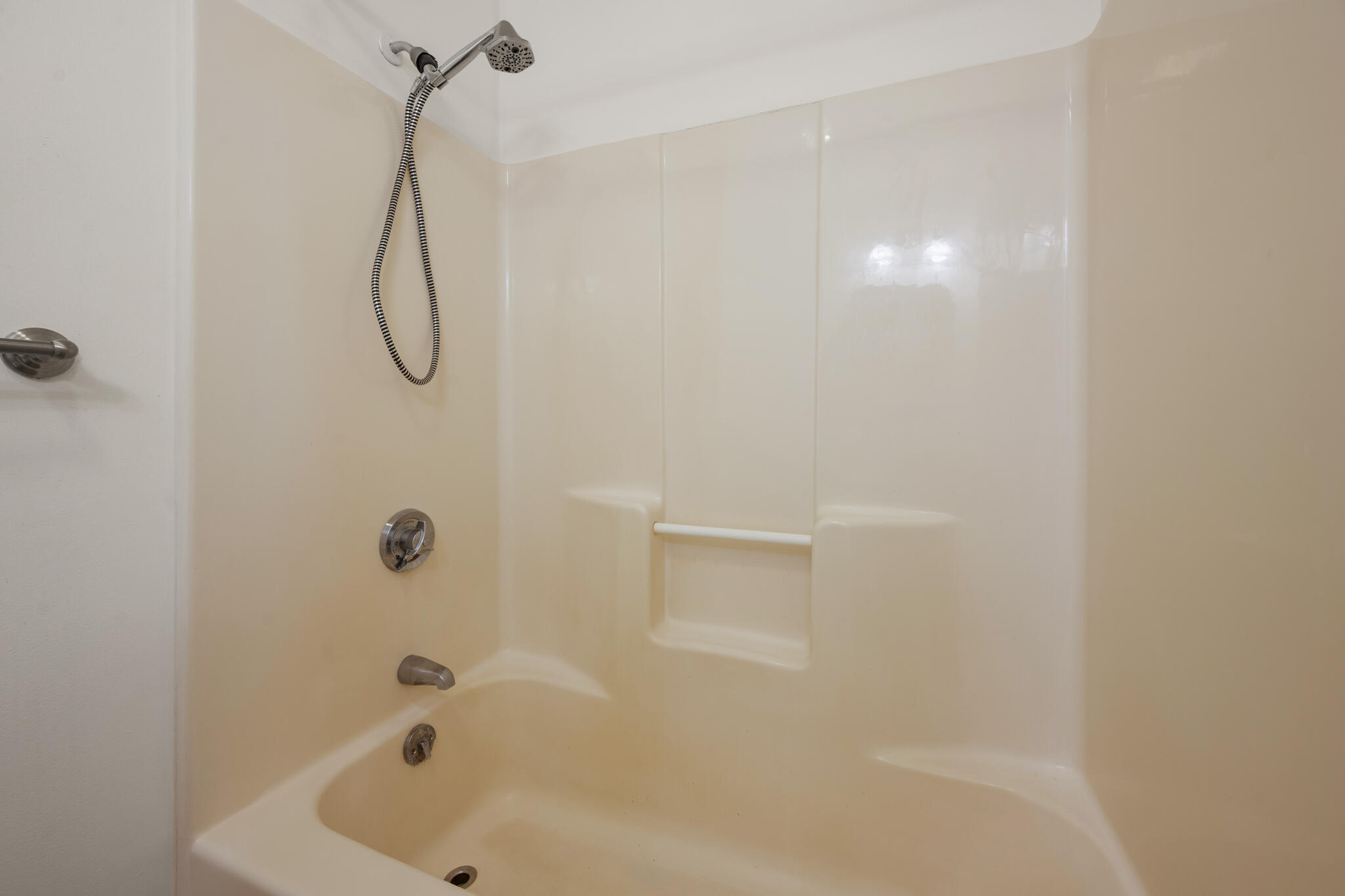 238 Husson Avenue 2B