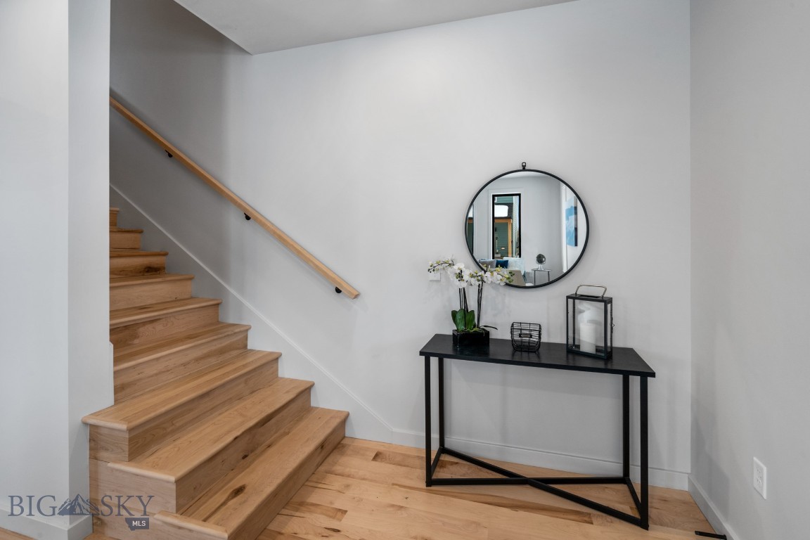 2402 Blue Silos Way