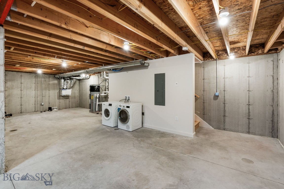 2402 Blue Silos Way