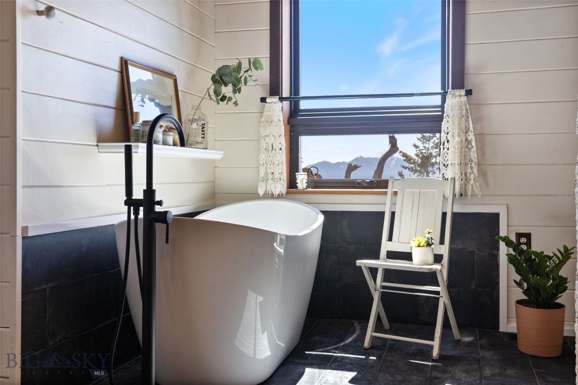 125 Rocky Mountain Meadows