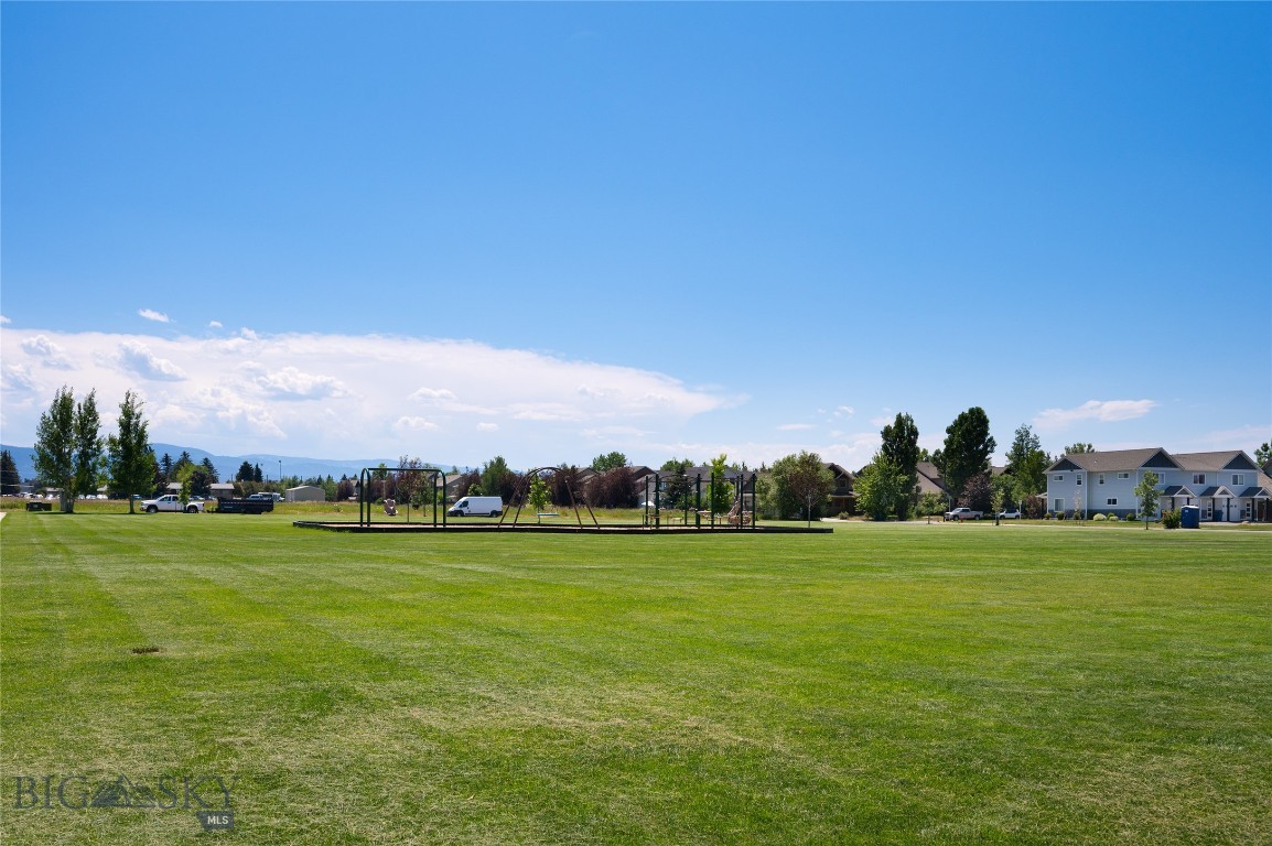 1283 Crabapple Drive