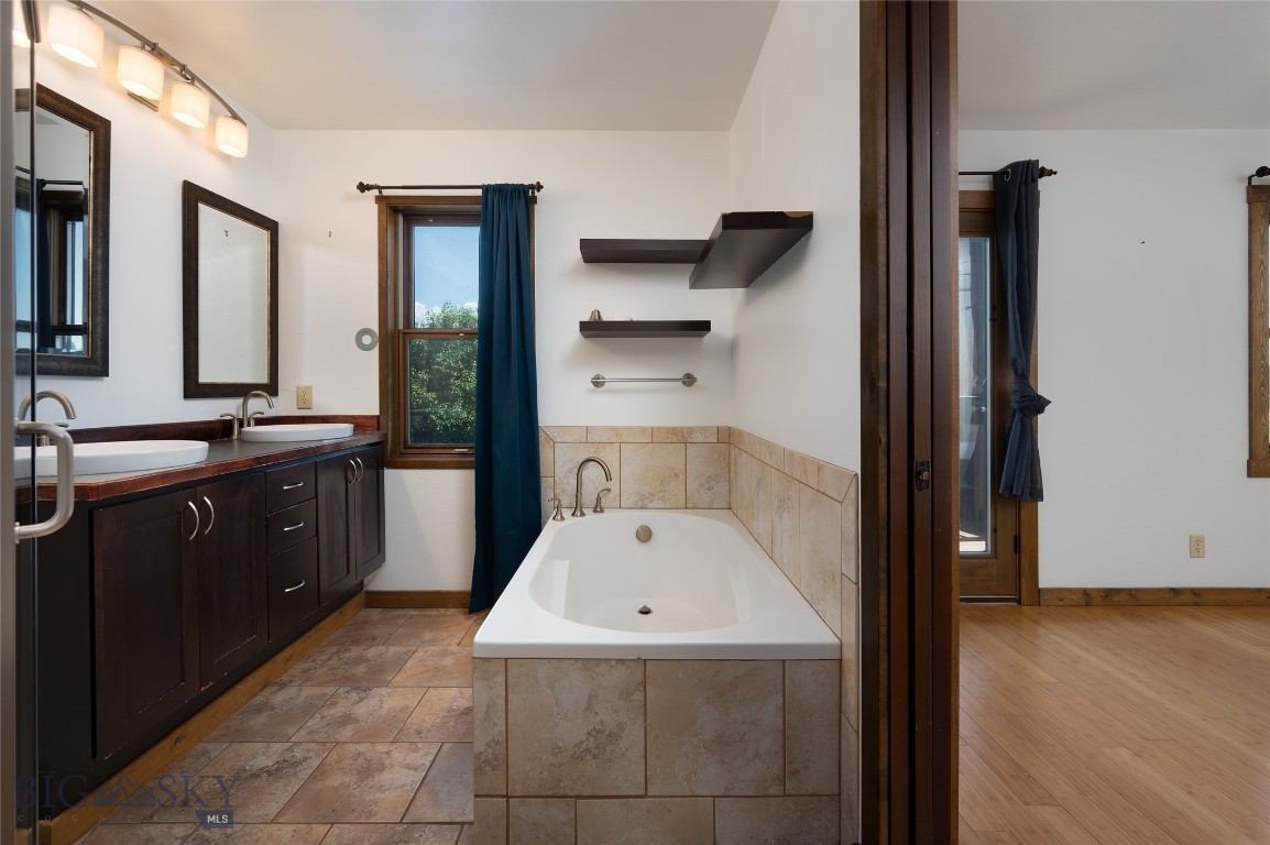 1283 Crabapple Drive