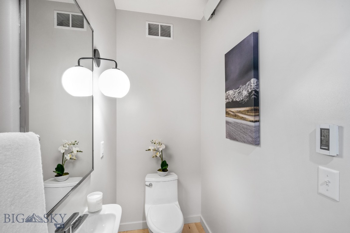 2402 Blue Silos Way