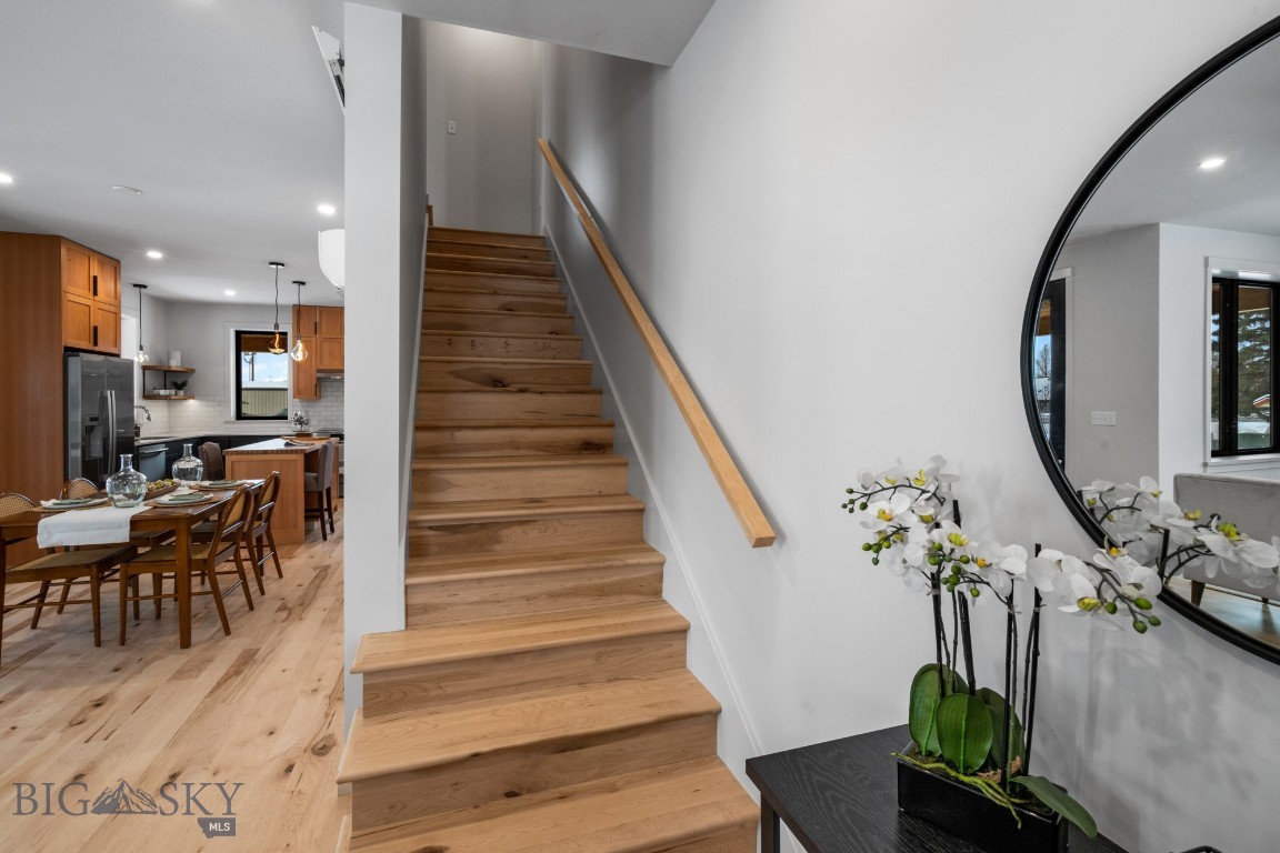 2402 Blue Silos Way