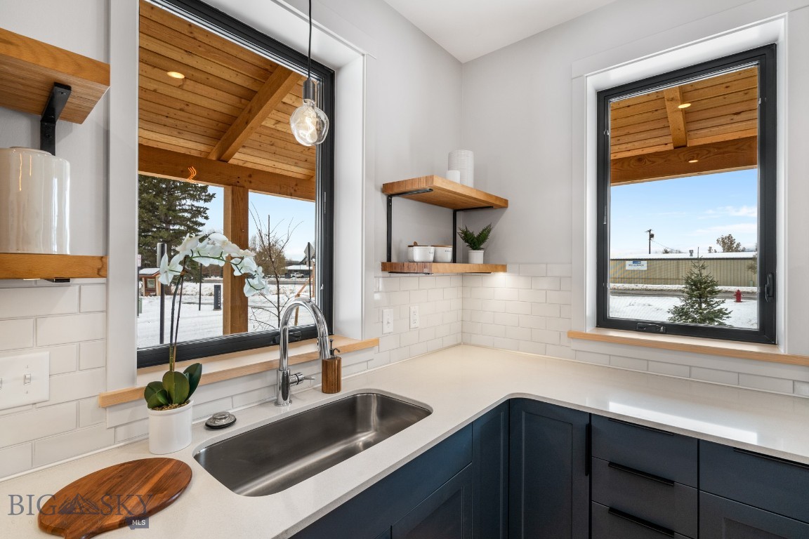 2402 Blue Silos Way