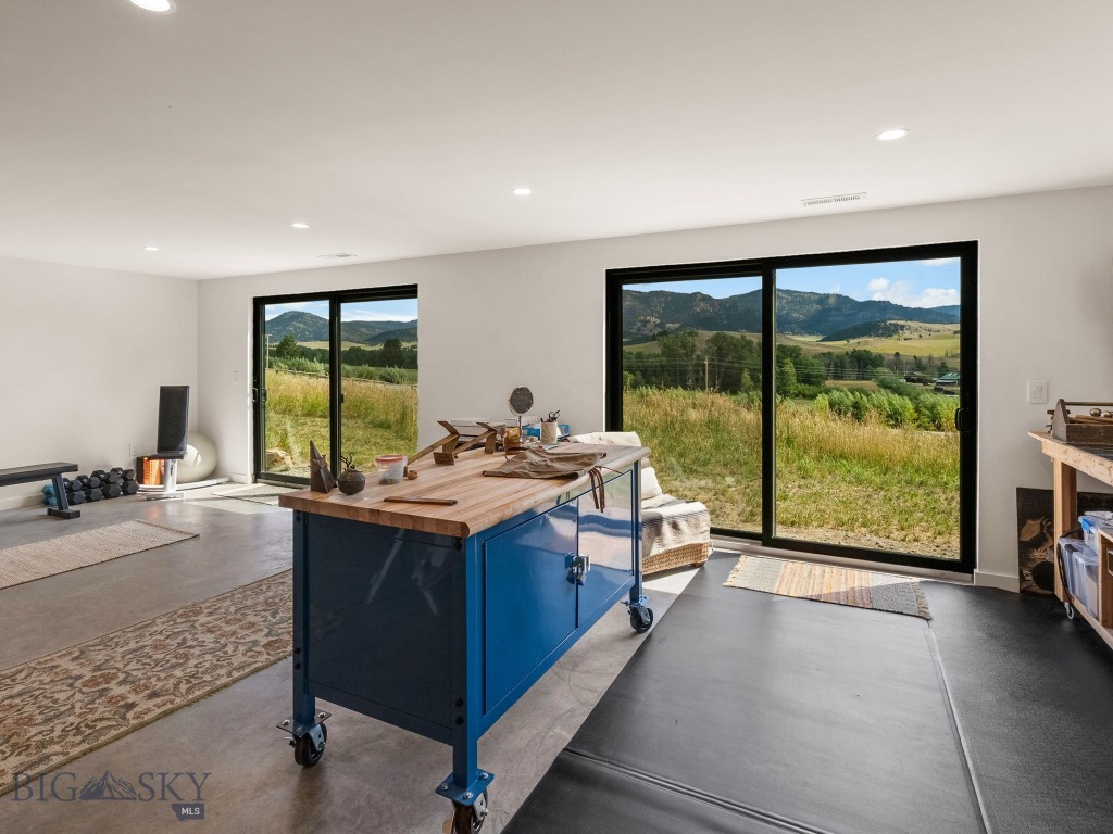 44 Midway Bridger Road
