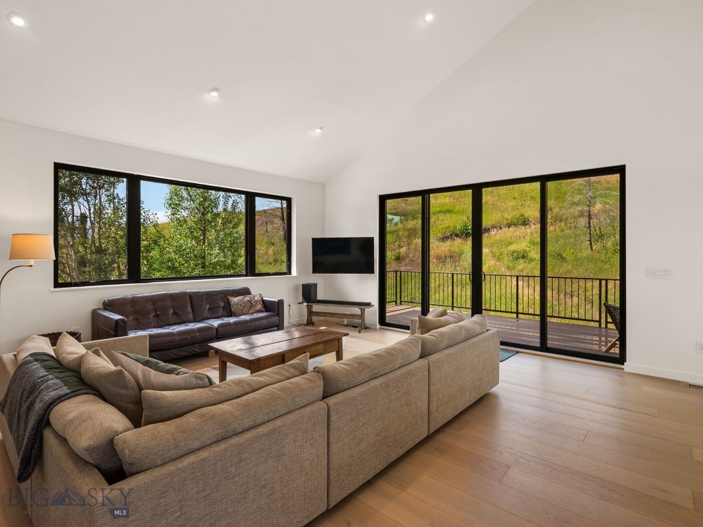 44 Midway Bridger Road