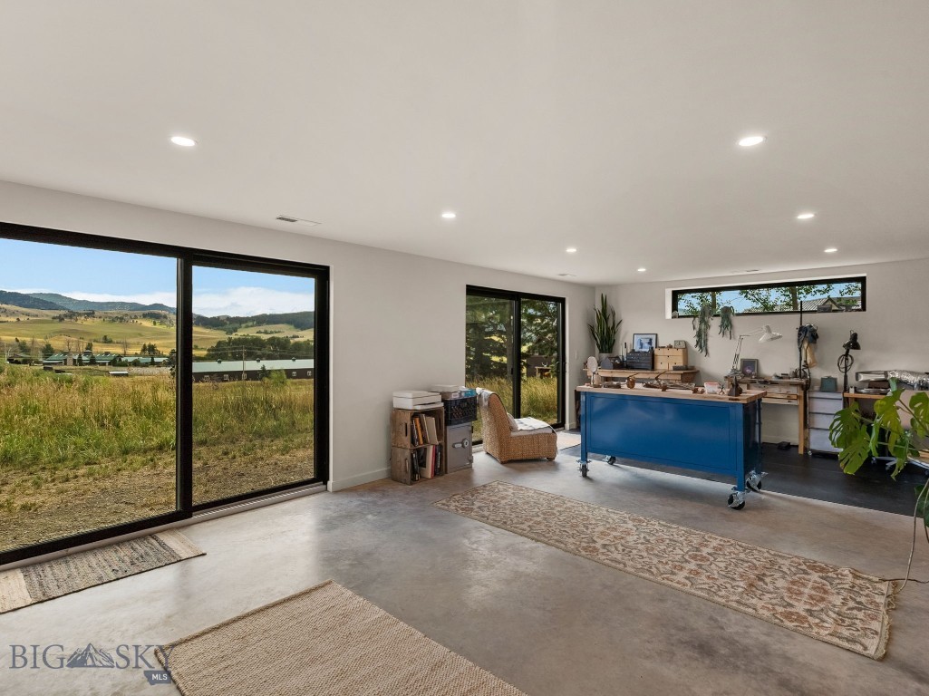 44 Midway Bridger Road