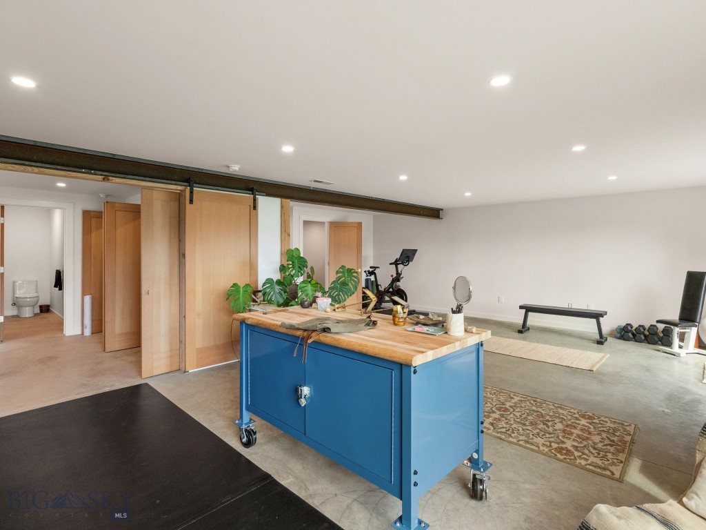 44 Midway Bridger Road