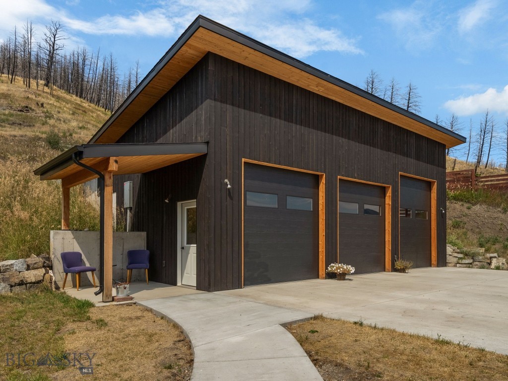 44 Midway Bridger Road